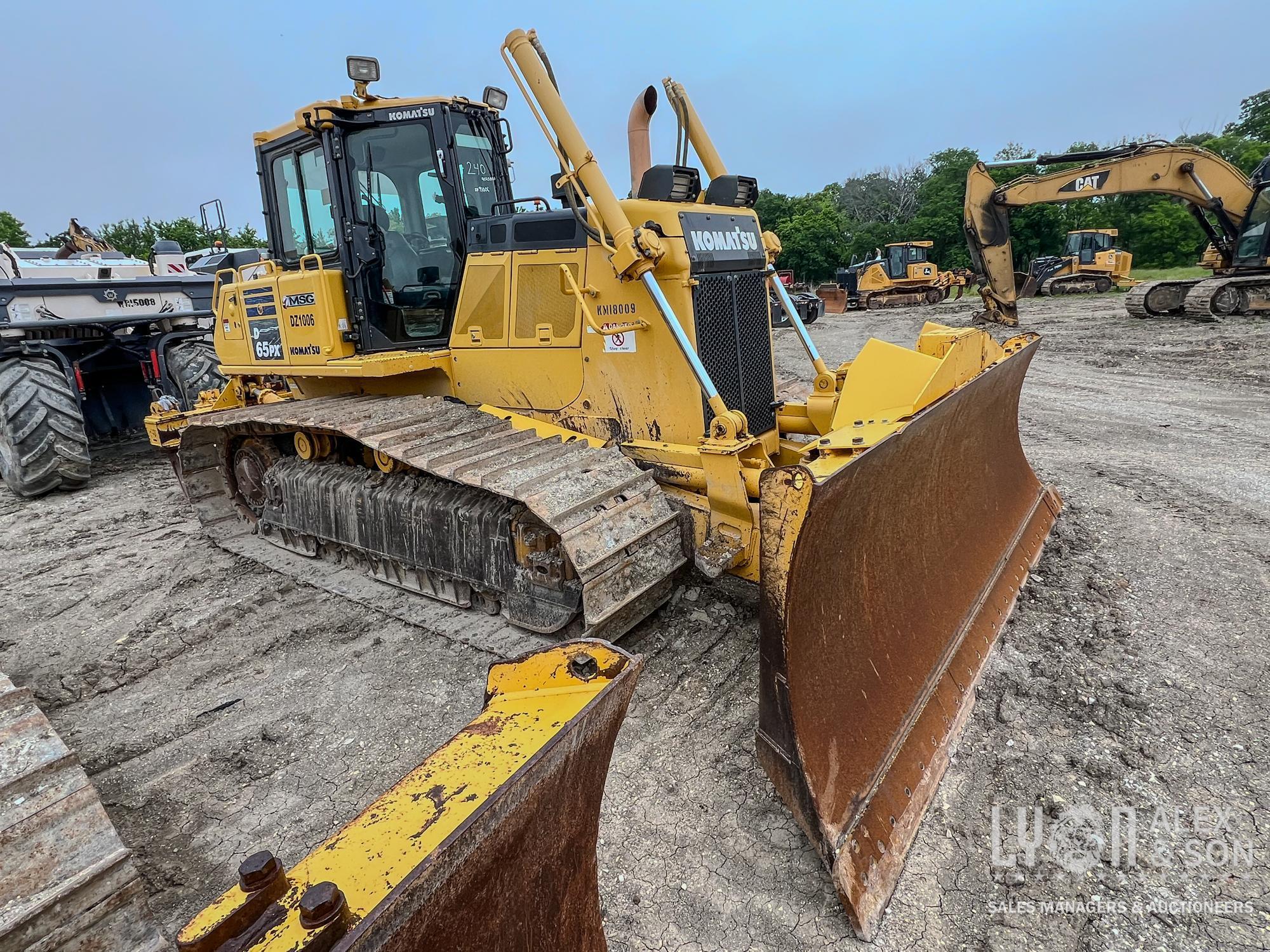 2018 KOMATSU D65PX-18 CRAWLER TRACTOR SN:91006 powered by Komatsu...SAA6D114E-6 diesel engine, 220hp