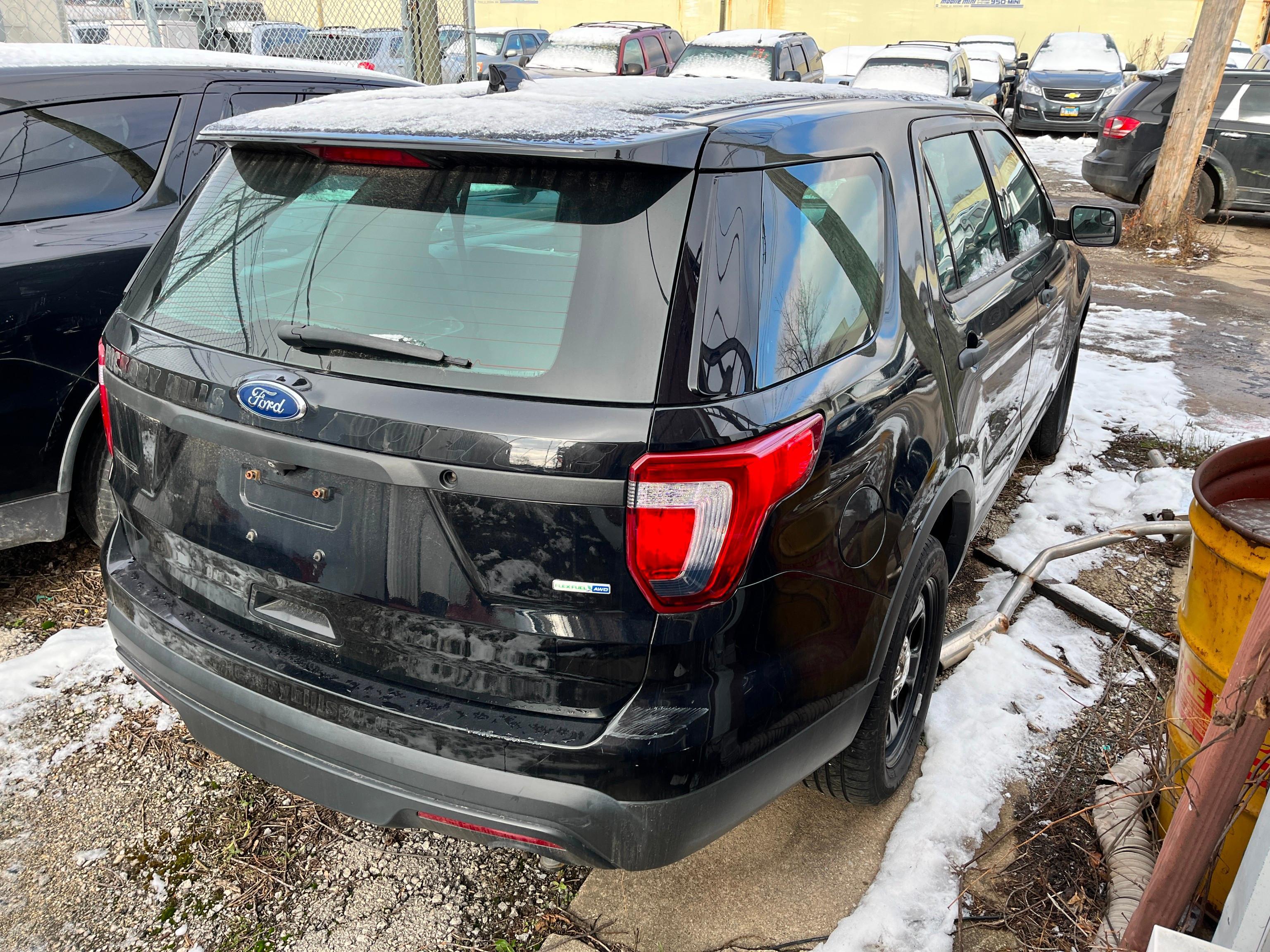 2017 FORD EXPLORER POLICE INTERCEPTOR AUTOMOBILE VN:1FM5K8AR1HGC66542 4x4, powered by 3.7L gas