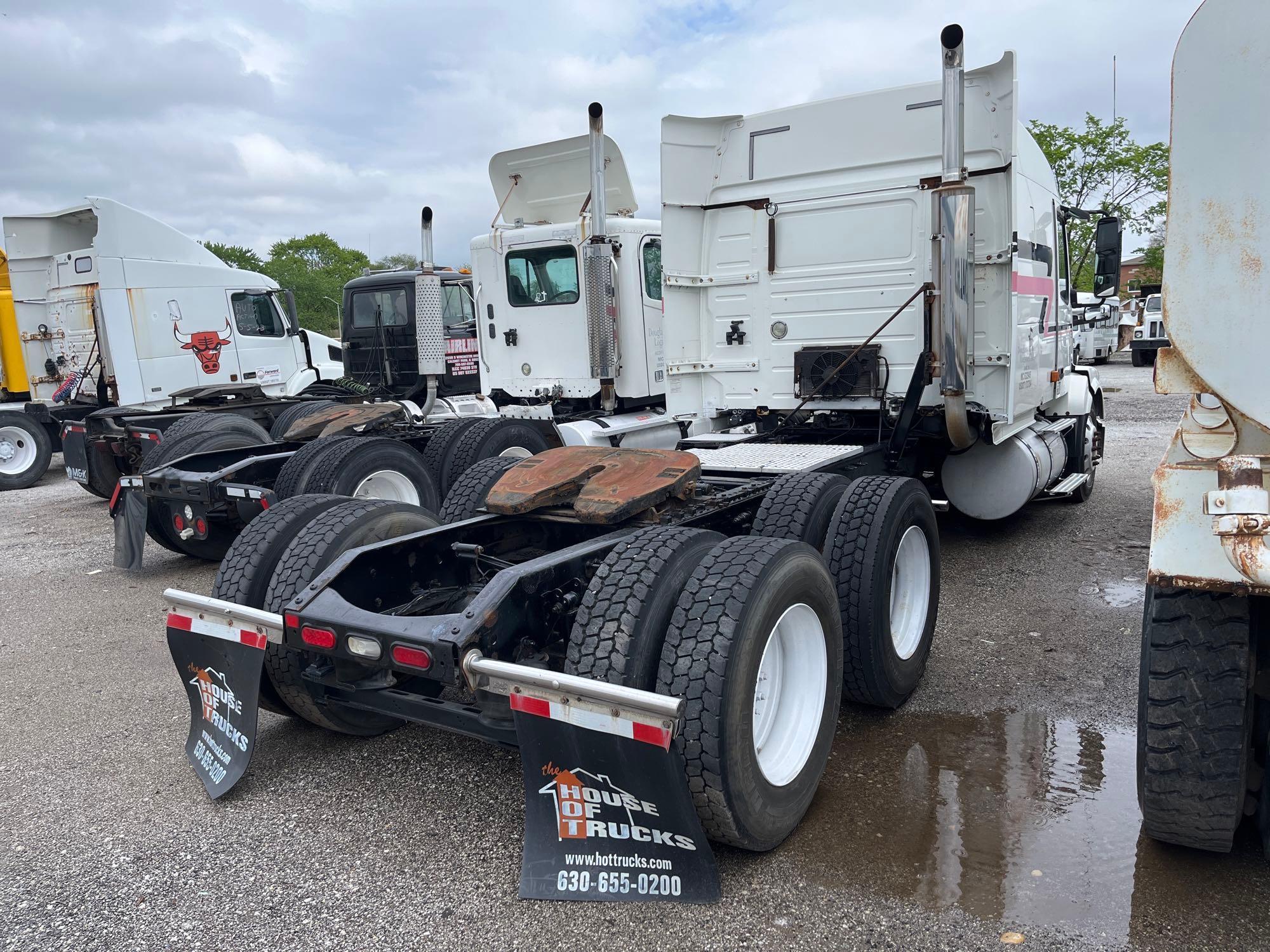 2007 VOLVO VNL64 TRUCK TRACTOR VN:4V4NC9GH87N480318 powered by Volvo VE D12-465 diesel engine,