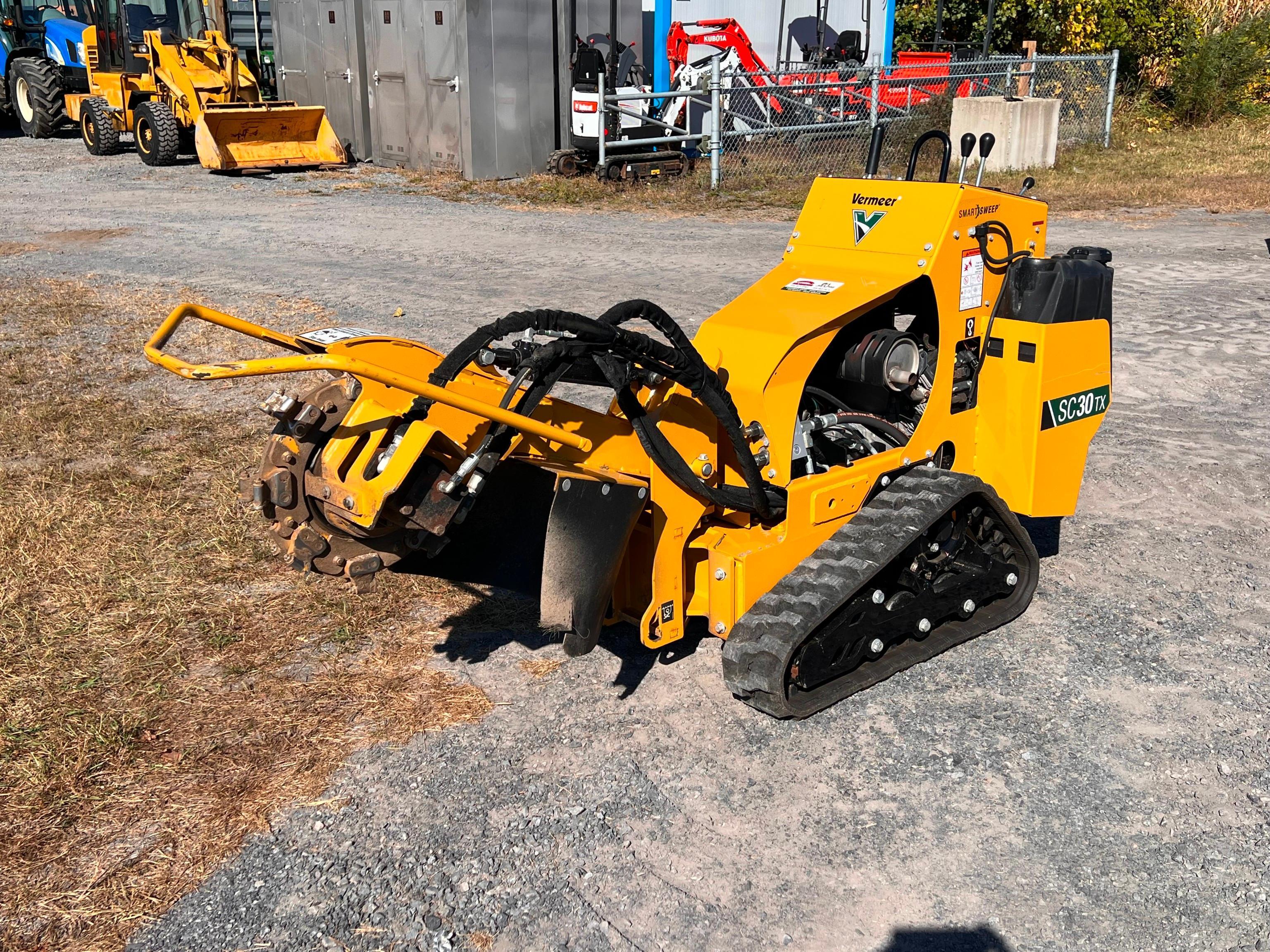 STUMP GRINDER 2023 VERMEER ST30TX STUMP GRINDER powered by Koehler gas engine, equipped with ling