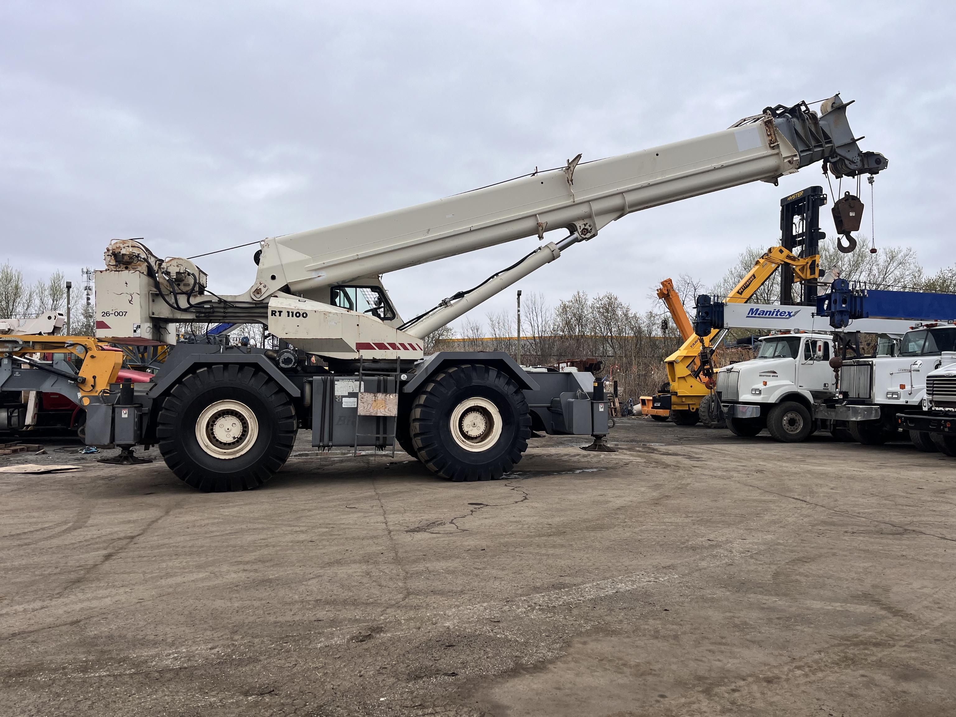 ROUGH TERRAIN CRANE TEREX RT100 4x4 ROUGH TERRAIN CRANE SN 1100008, powered by Cummins diesel