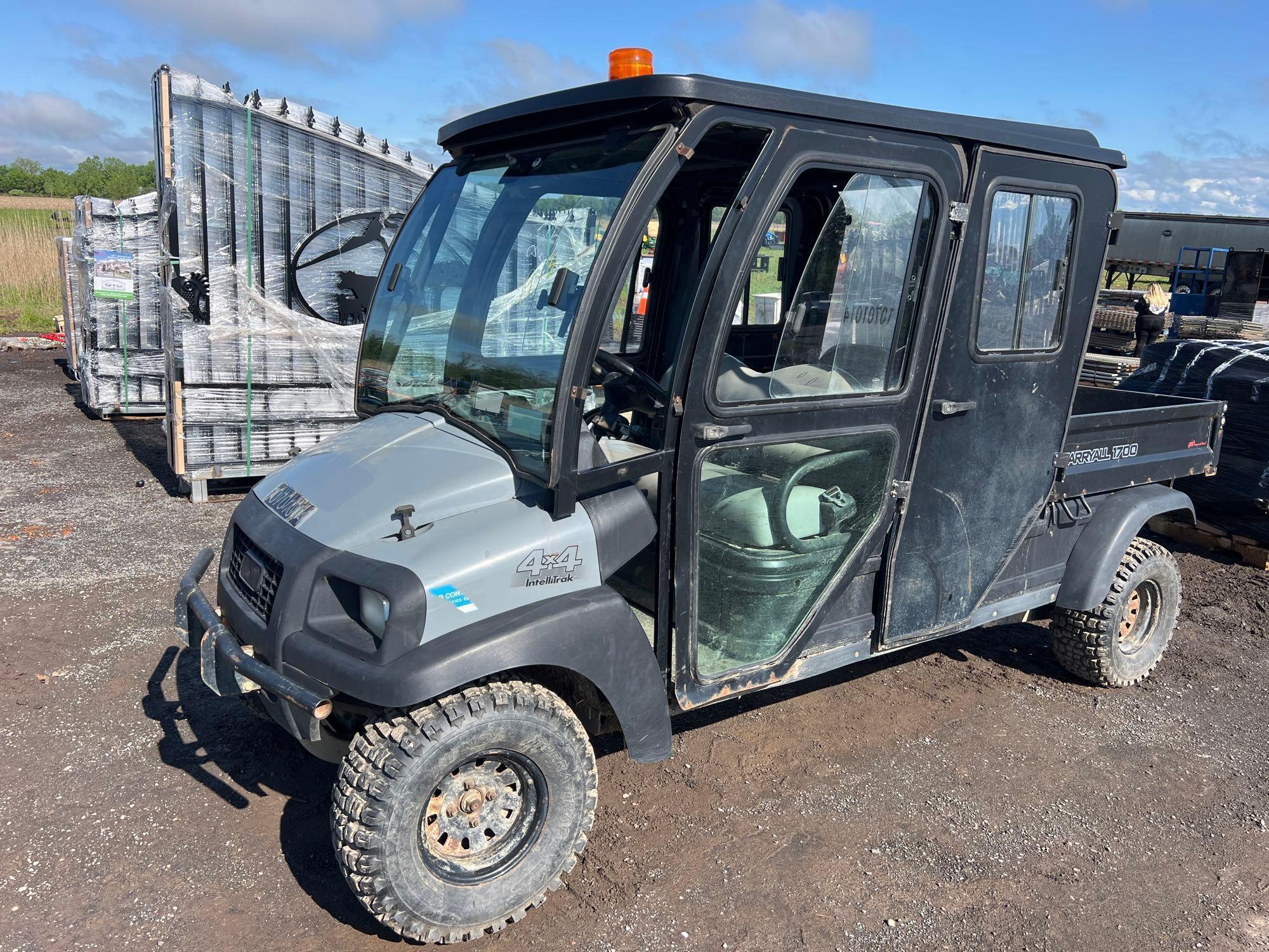 CLUB CAR CARRYALL 1700 UTILITY VEHICLE... SN-75239 4x4, equipped with intelitrac, 4-seater, 753