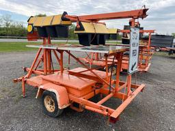 PORTABLE TRAFFIC SIGNALSN-101186 solar power, ST185/80R13 tires, trailer mounted..BILL OF SALE ONLY