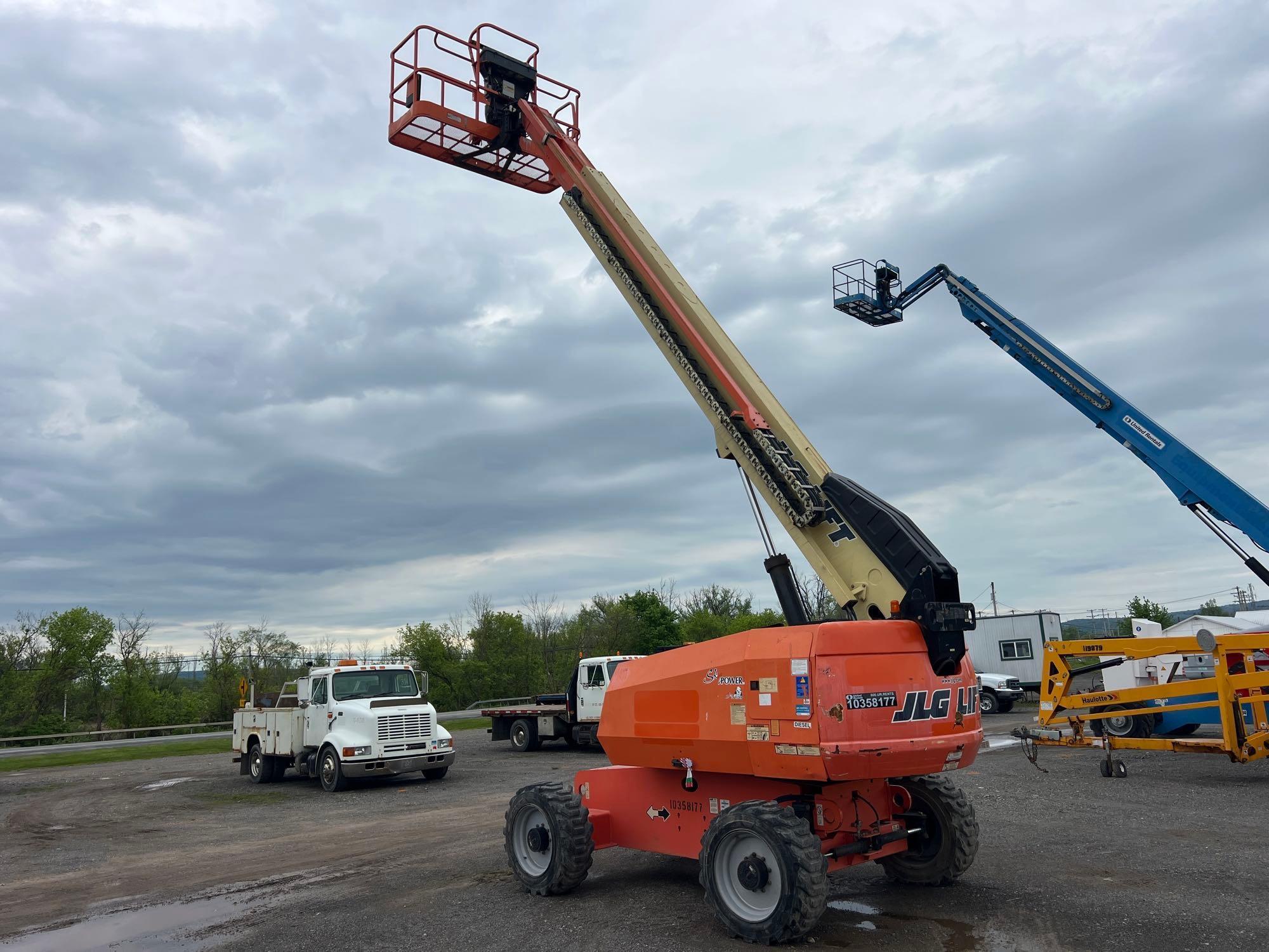 2015 JLG 600S BOOM LIFT SN:300201825 4x4, powered by diesel engine, equipped with 60ft. Platform