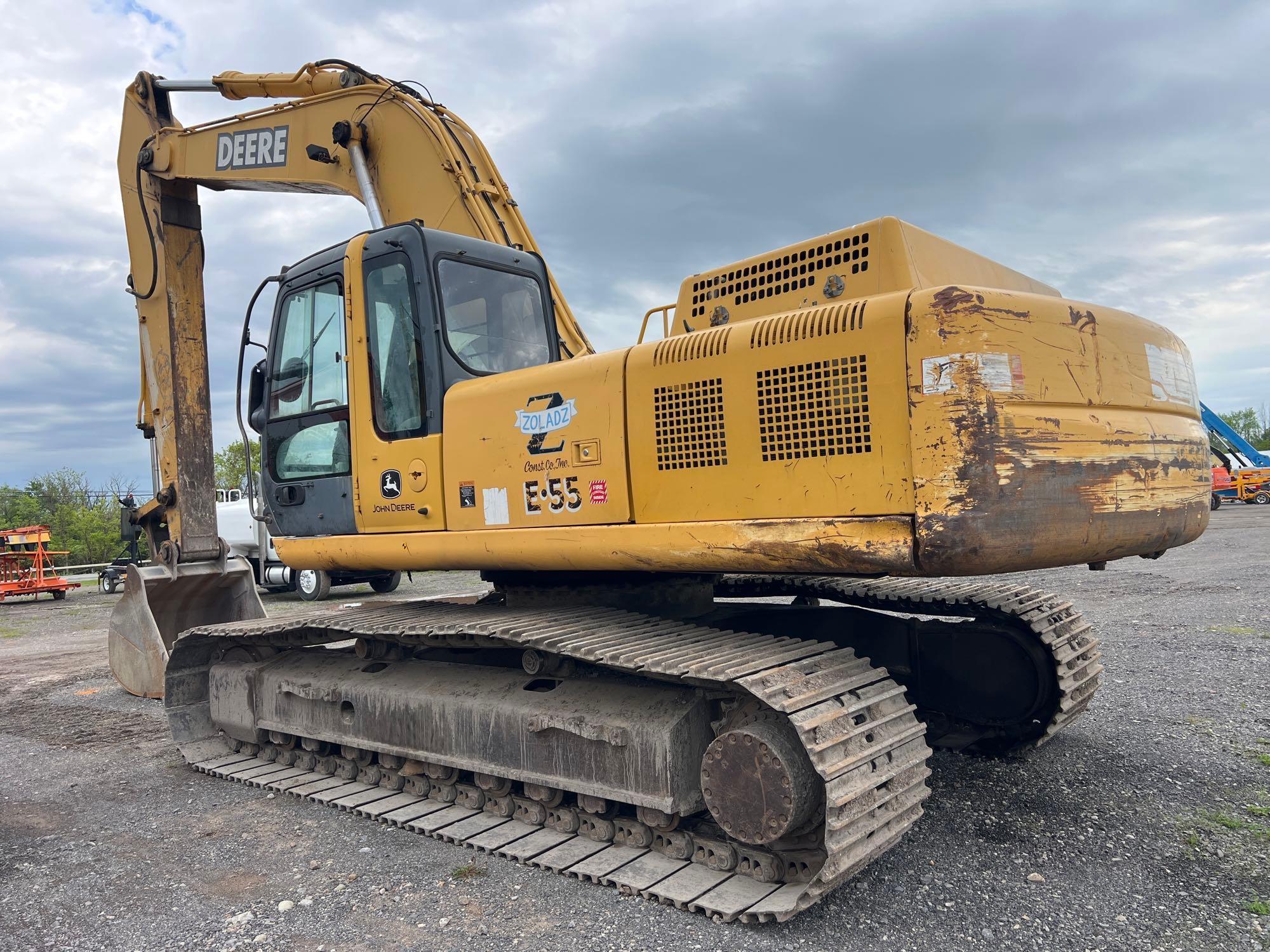 JOHN DEERE 330CX HYDRAULIC EXCAVATOR SN:83117 powered by John Deere diesel engine, equipped with