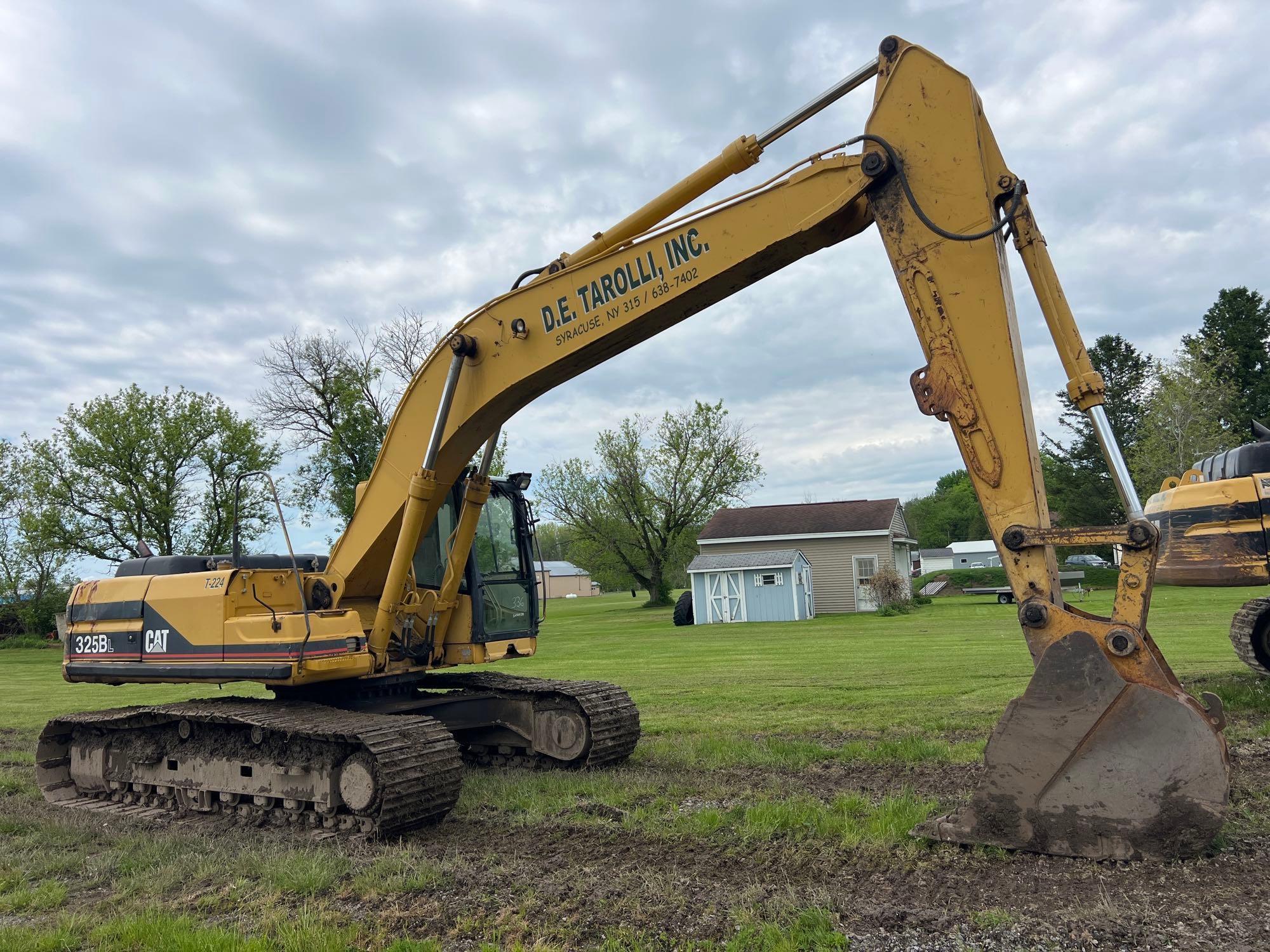 CAT 325BL HYDRAULIC EXCAVATOR SN:2JR00539 powered by Cat 3116TA diesel engine, equipped with Cab,