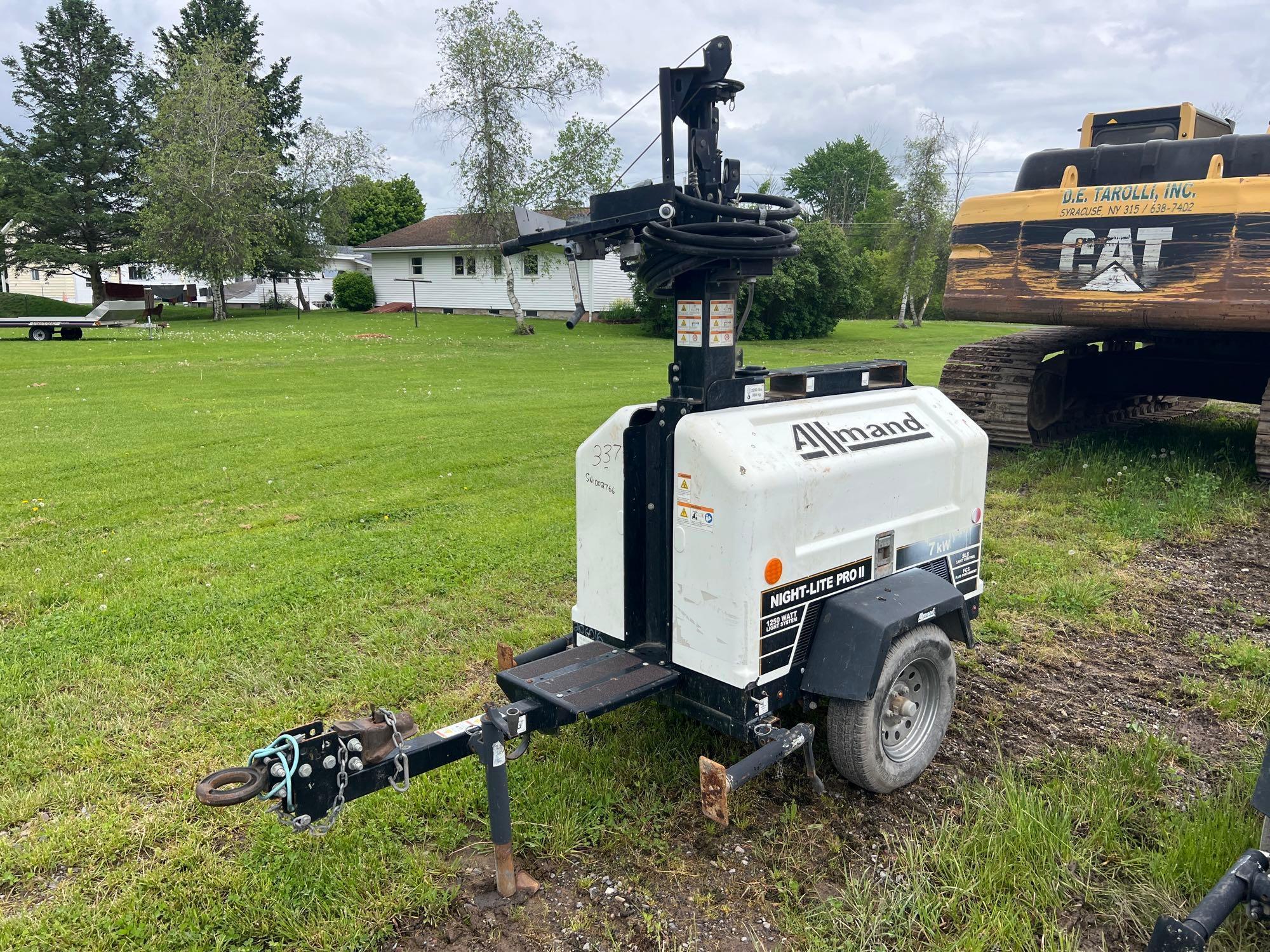 2019 ALLMAND NIGHT LITE PRO LIGHT PLANT SN:2766 powered by diesel engine, equipped with 4-1,000 watt