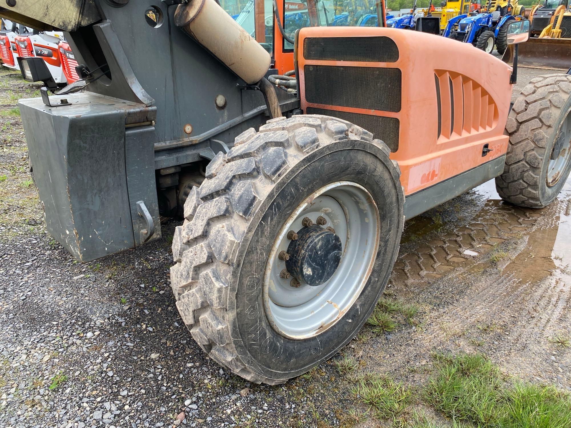 2012 JLG G10-43A TELESCOPIC FORKLIFT SN:160043986 4x4, powered by diesel engine, equipped with