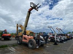 2012 JLG G10-43A TELESCOPIC FORKLIFT SN:160043986 4x4, powered by diesel engine, equipped with