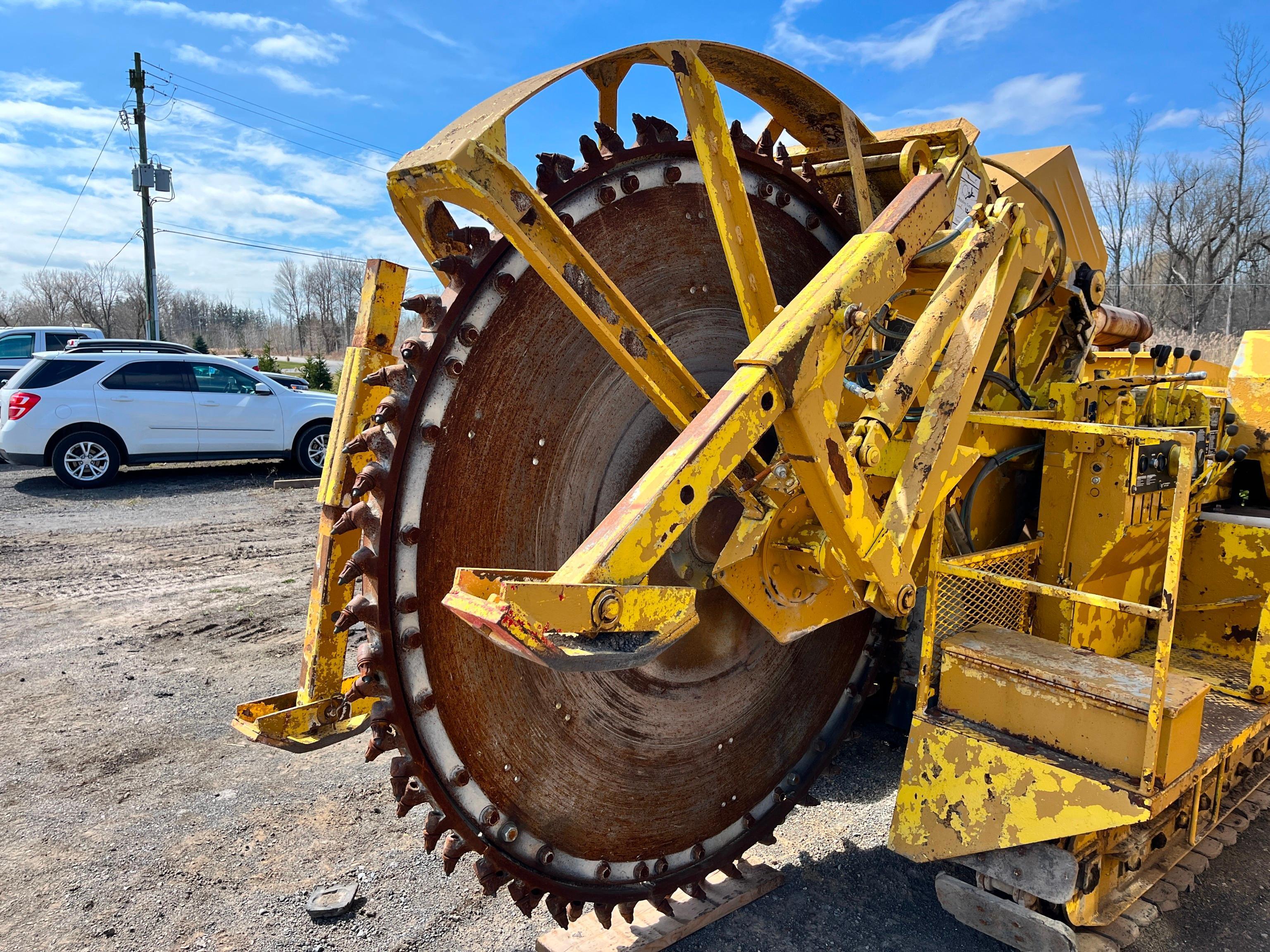 VERMEER T600D ROCK SAW SN-000567 powered by Detroit diesel engine, equipped with CRC cutter wheel