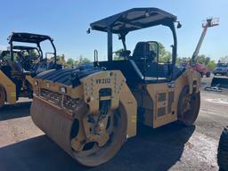 2017 CAT CB66B ASPHALT ROLLER SN:B6600247 powered by Cat diesel engine, equipped with OROPS, 84in.