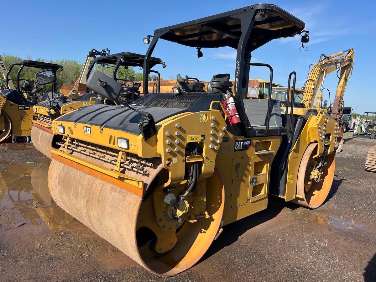 2017 CAT CB66B ASPHALT ROLLER SN:B6600253 powered by Cat diesel engine, equipped with OROPS, 84in.