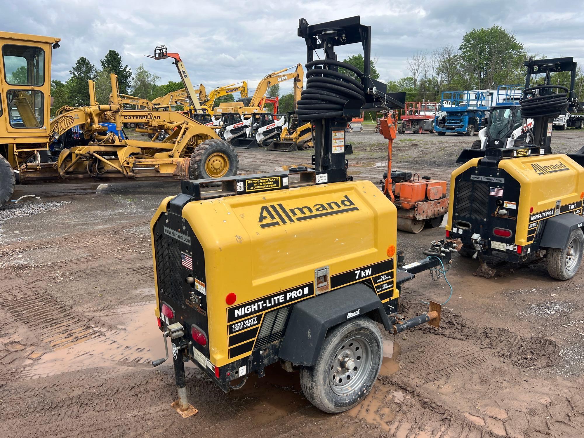2019 ALLMAND NIGHT LITE PRO LIGHT PLANT SN:2142 powered by diesel engine, equipped with 4-1,000 watt