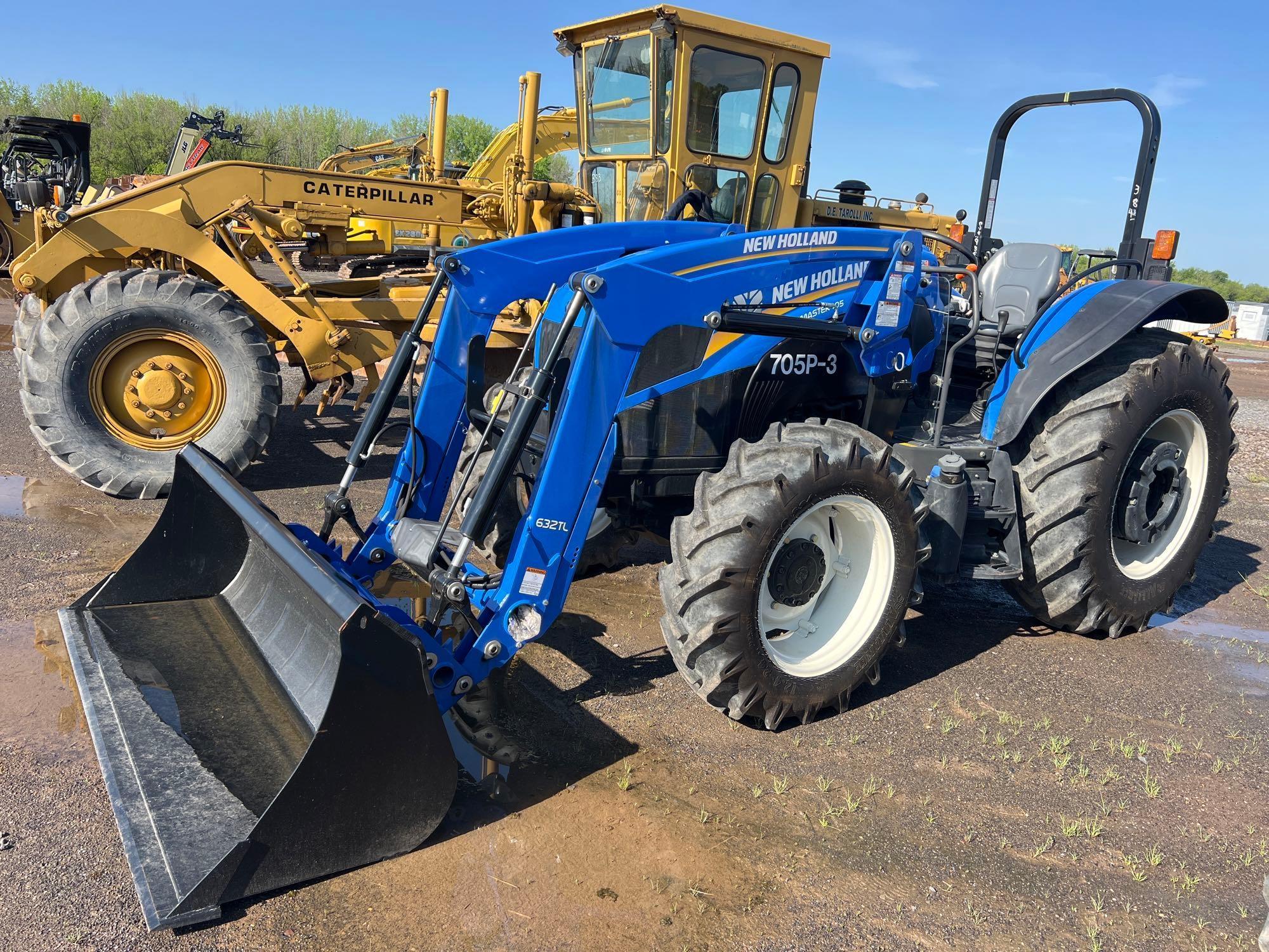 2022 NEW HOLLAND WORKMASTER 105 TRACTOR LOADER SN;NH1593624... 4x4, powered by diesel engine, equipp