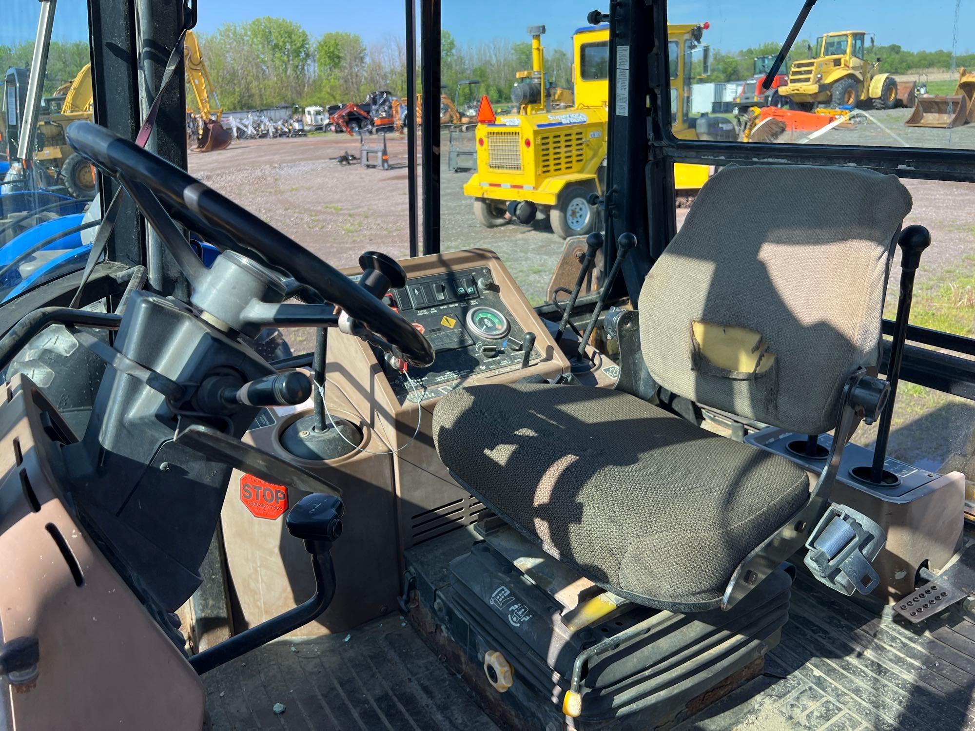 JOHN DEERE 310D TRACTOR LOADER BACKHOE SN;07388 4x4, powered by John Deere diesel engine, equipped