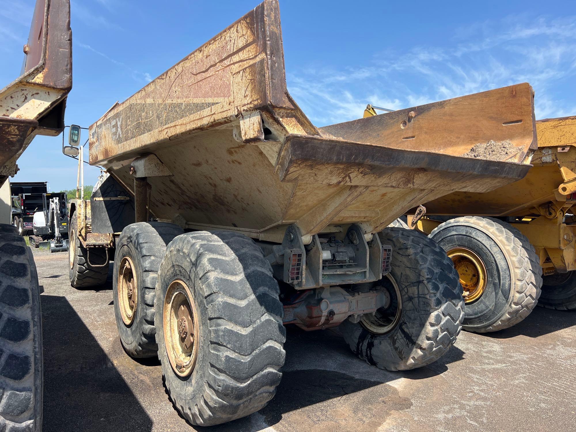 TEREX TA30 ARTICULATED HAUL TRUCK SN:A8941087 6x6, powered by diesel engine, equipped with Cab,
