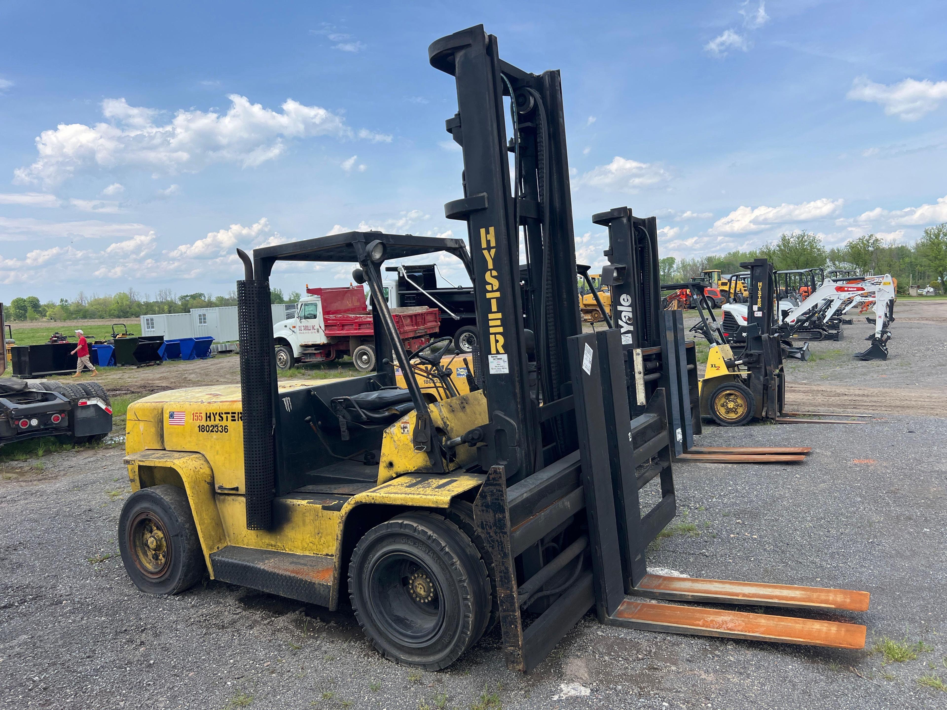HYSTER H155XL2 FORKLIFT SN:3486K powered by diesel engine, equipped with OROPS, 15,000lb lift
