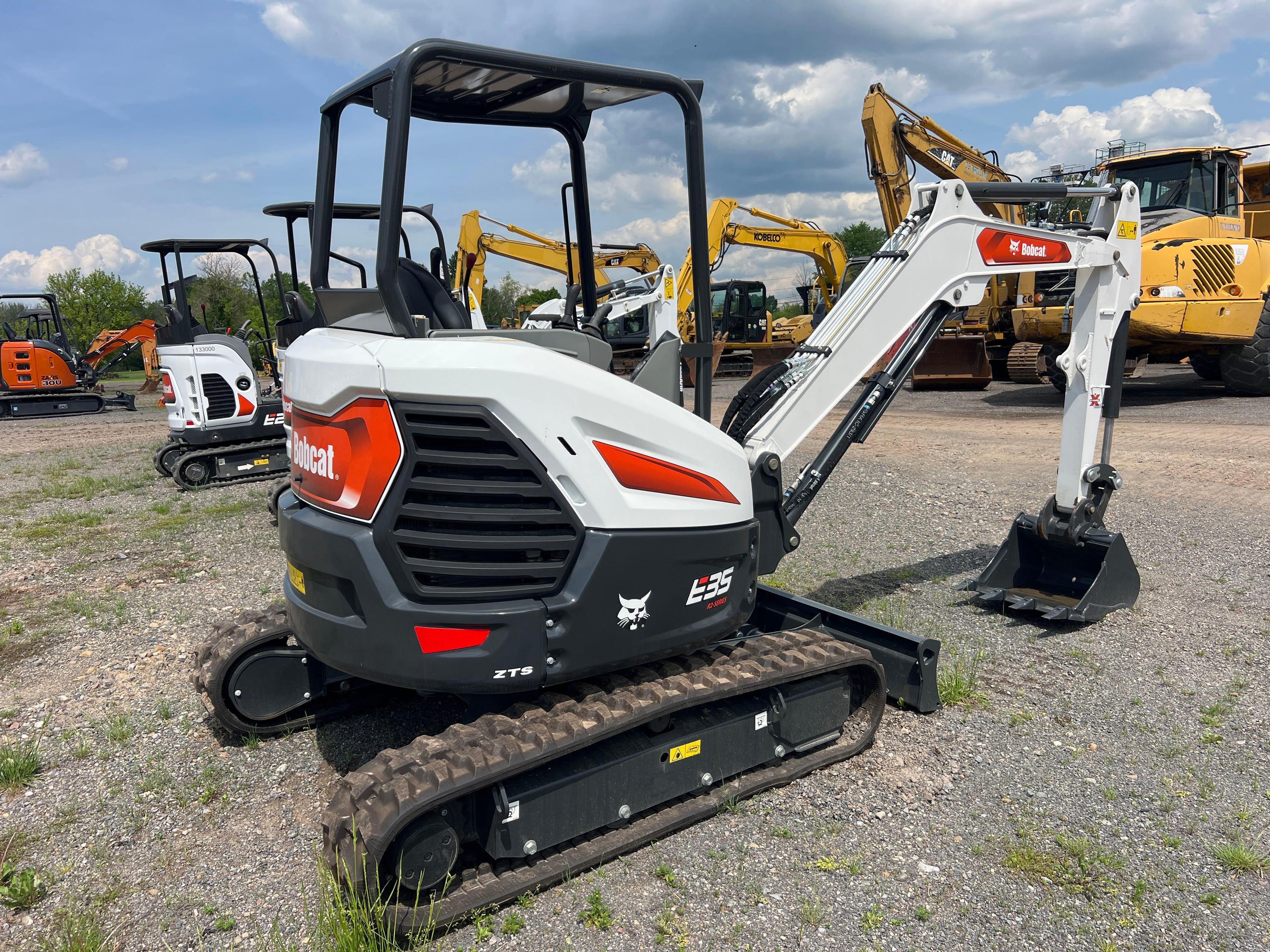 2023 BOBCAT E35I HYDRAULIC EXCAVATOR SN-915137 powered by diesel engine, equipped with OROPS, front