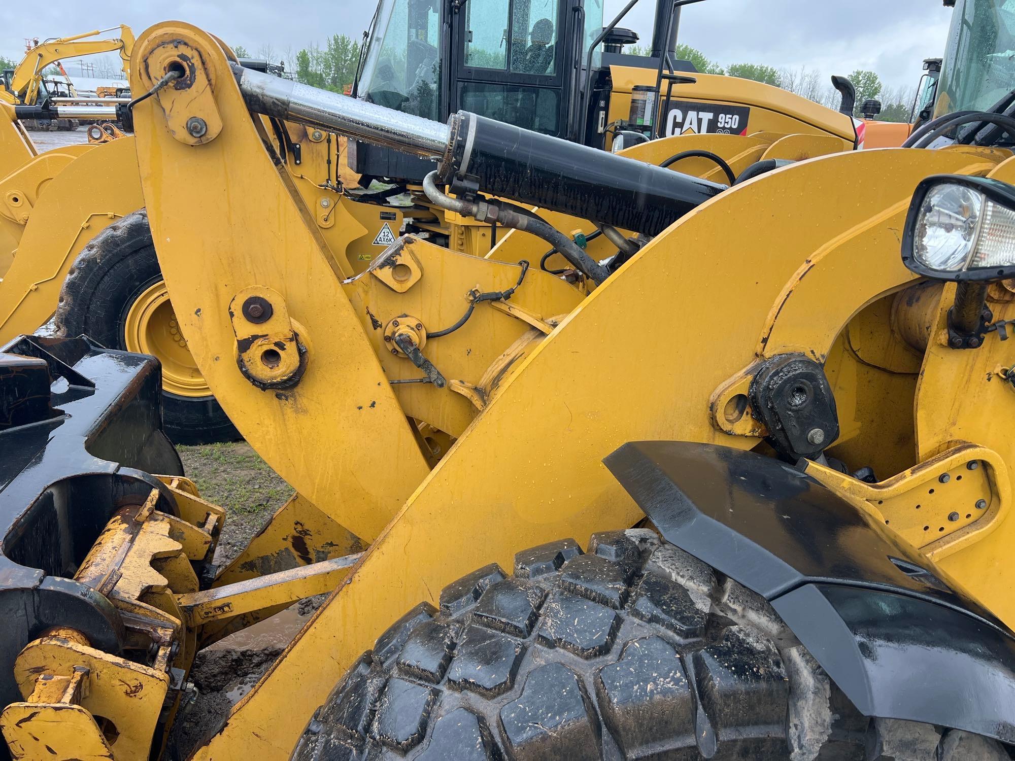 2012 CAT 930K RUBBER TIRED LOADER SN:RHN00603 powered by Cat diesel engine, equipped with EROPS,