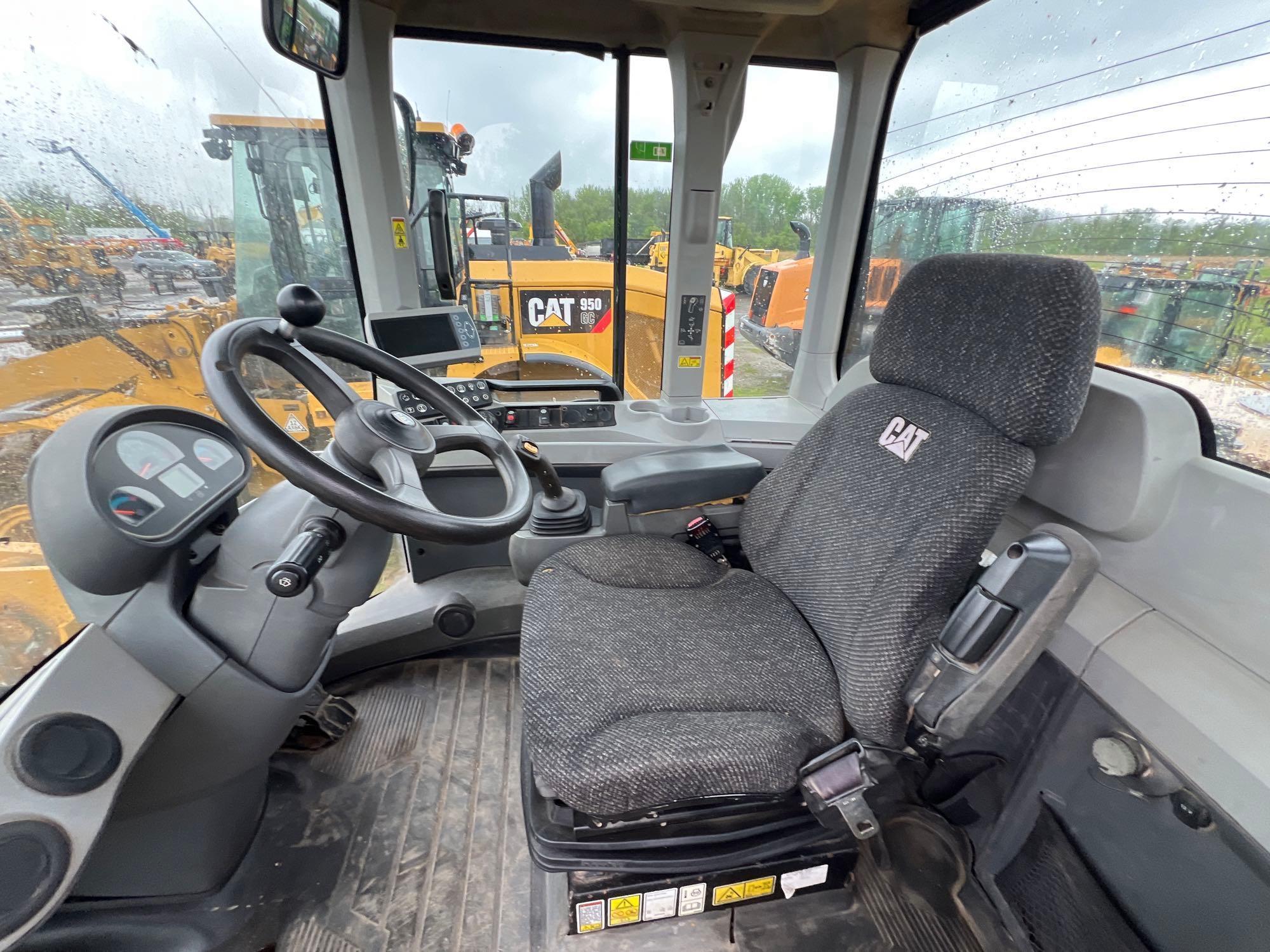 2012 CAT 930K RUBBER TIRED LOADER SN:RHN00603 powered by Cat diesel engine, equipped with EROPS,