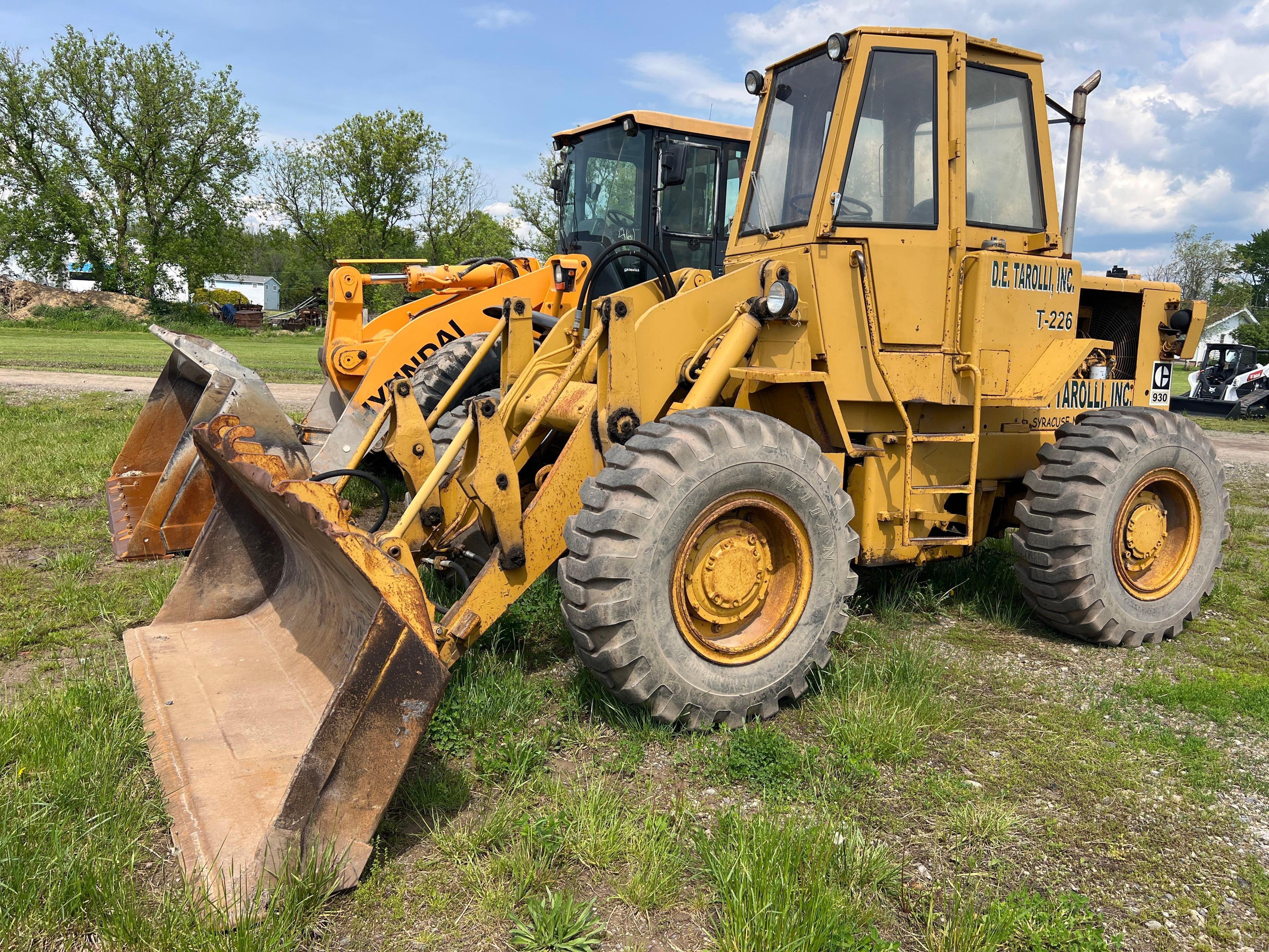 CAT 930 RUBBER TIRED LOADER SN:41K9301 powered by Cat 3304 diesel engine, equipped with EROPS, 3rd