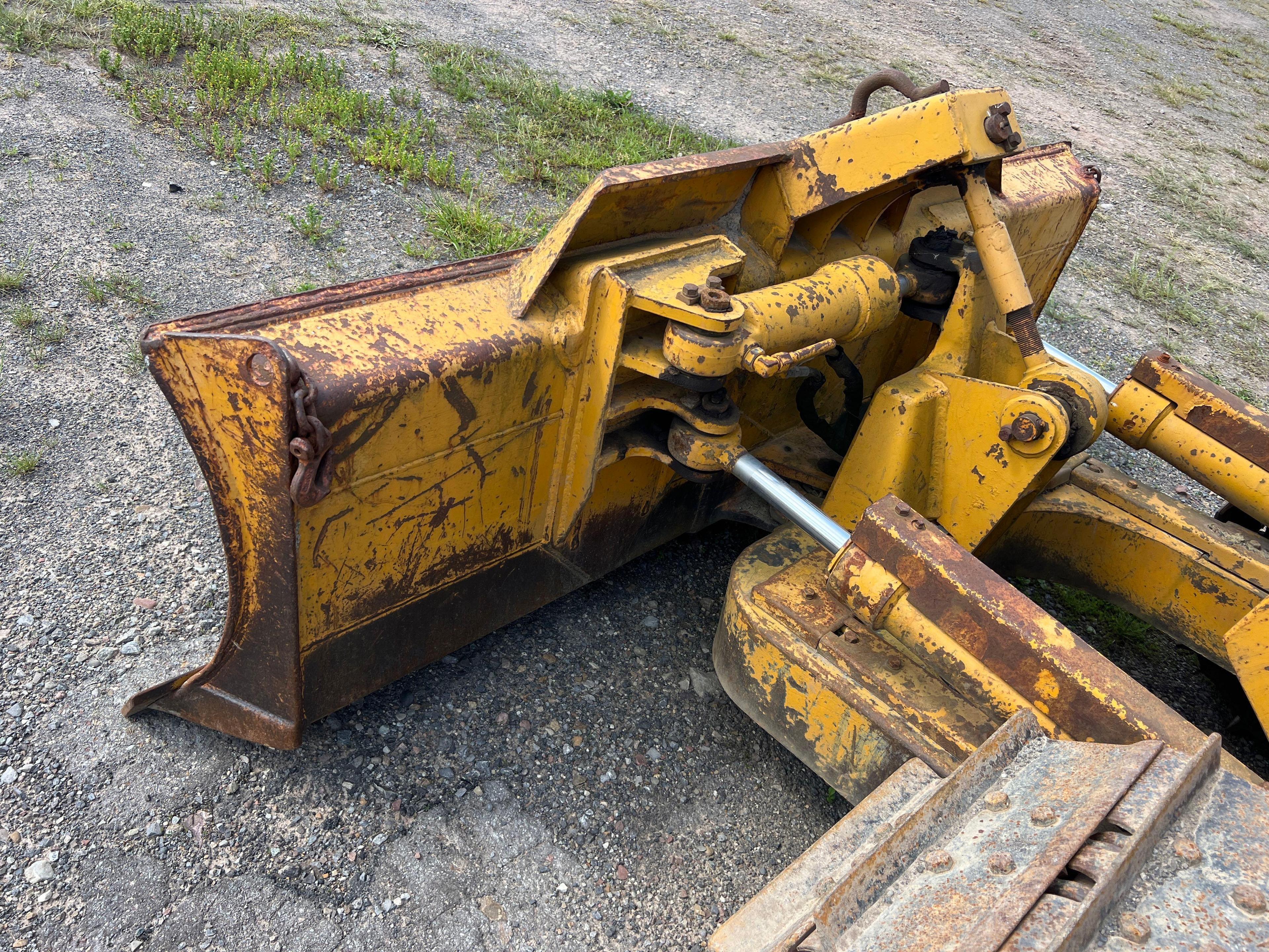 KOMATSU D31A CRAWLER TRACTOR SN:33063 powered by Komatsu diesel engine, equipped with OROPS, 6 way