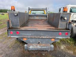 1992 FORD F700 FLATBED TRUCK VN:1FDNK74P1NVA13653 powered by 6.6L engine, equipped with flatbed