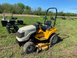 CUB CADET 5252 LAWN & GARDEN TRACTOR SN-1162 powered by gas engine, equipped with hydrostatic, 60in.