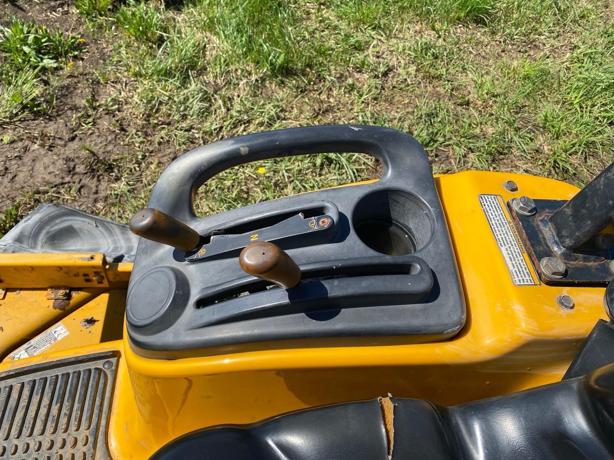 CUB CADET 5252 LAWN & GARDEN TRACTOR SN-1162 powered by gas engine, equipped with hydrostatic, 60in.