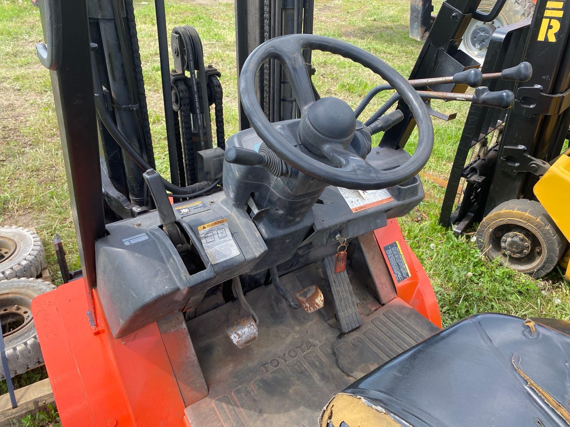 TOYOTA FORKLIFT SN-80717 powered by LP engine, equipped with OROPS, 5,000lb lift capacity,