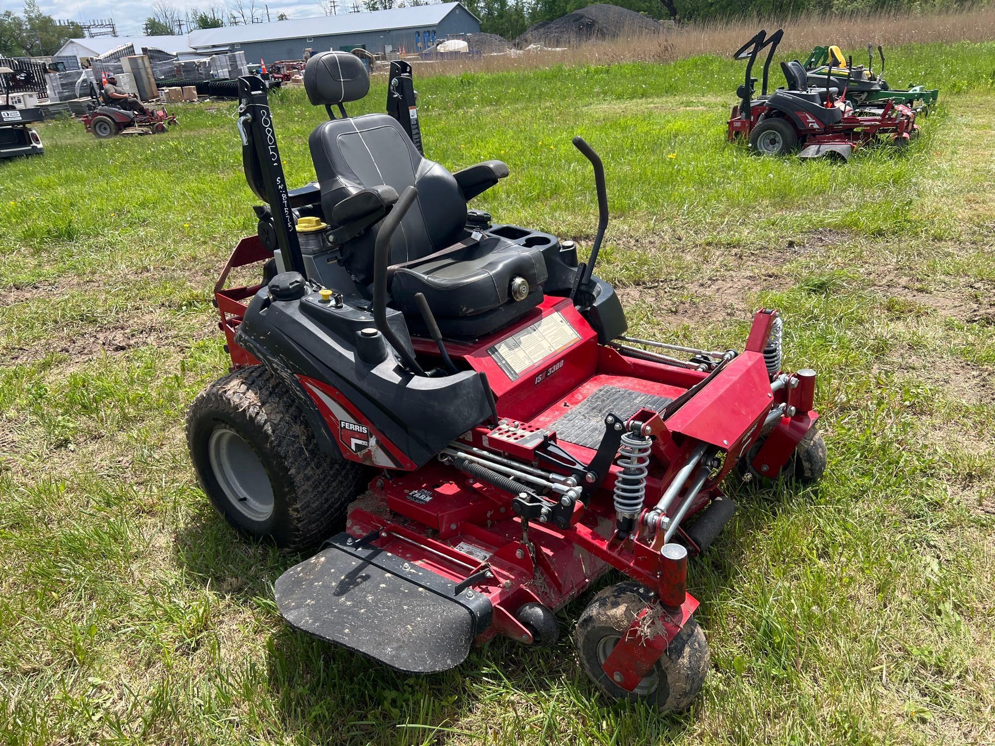 FERRIS ISX3300 COMMERCIAL MOWER SN-87575 powered by Vangaurd EFI37 gas engine, equipped with ROPS,