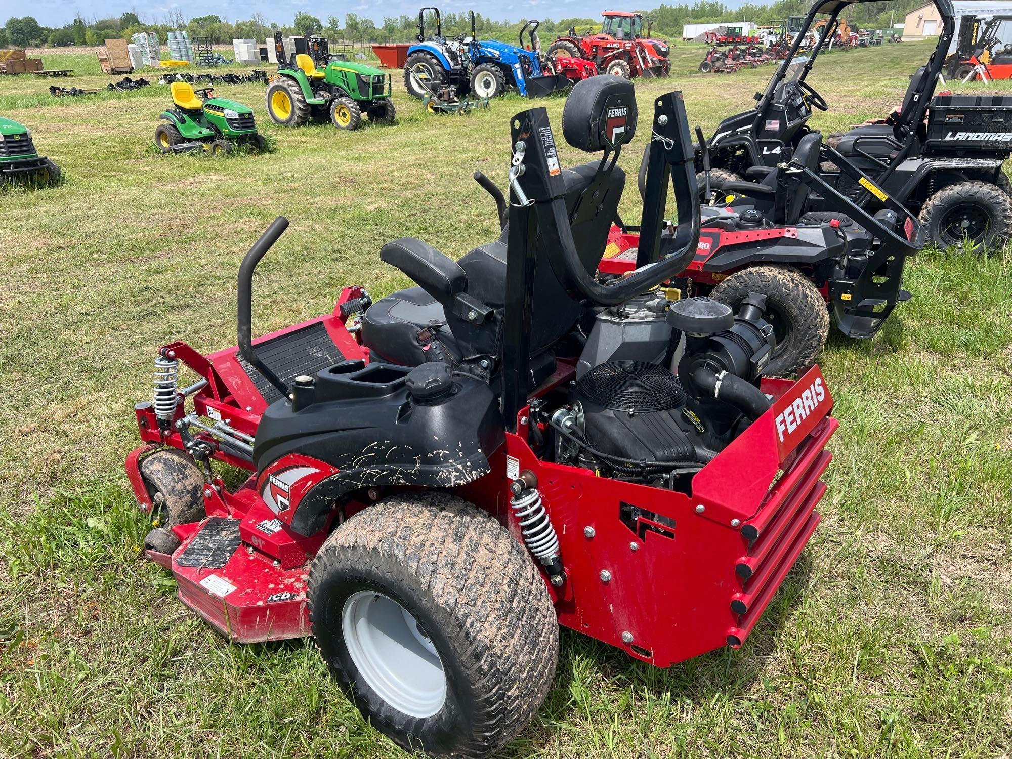 FERRIS ISX3300 COMMERCIAL MOWER SN-87575 powered by Vangaurd EFI37 gas engine, equipped with ROPS,