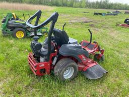 FERRIS IS1500Z COMMERCIAL MOWER SN-1316 powered by gas engine, equipped with 52in. Cutting deck,