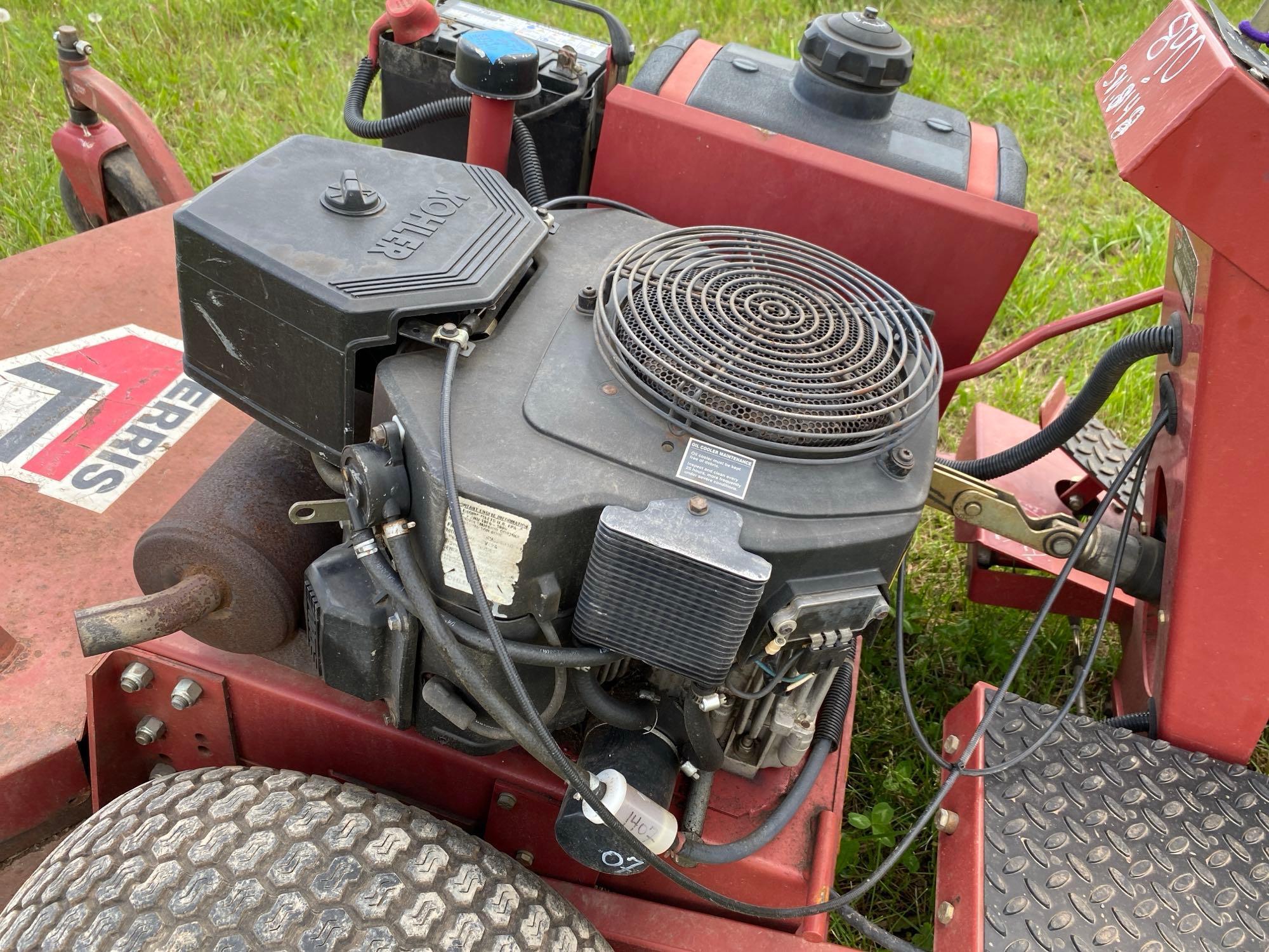 FERRIS PROCUT 61 COMMERCIAL MOWER SN-8148 powered by gas engine, equipped with 51in. Cutting deck,