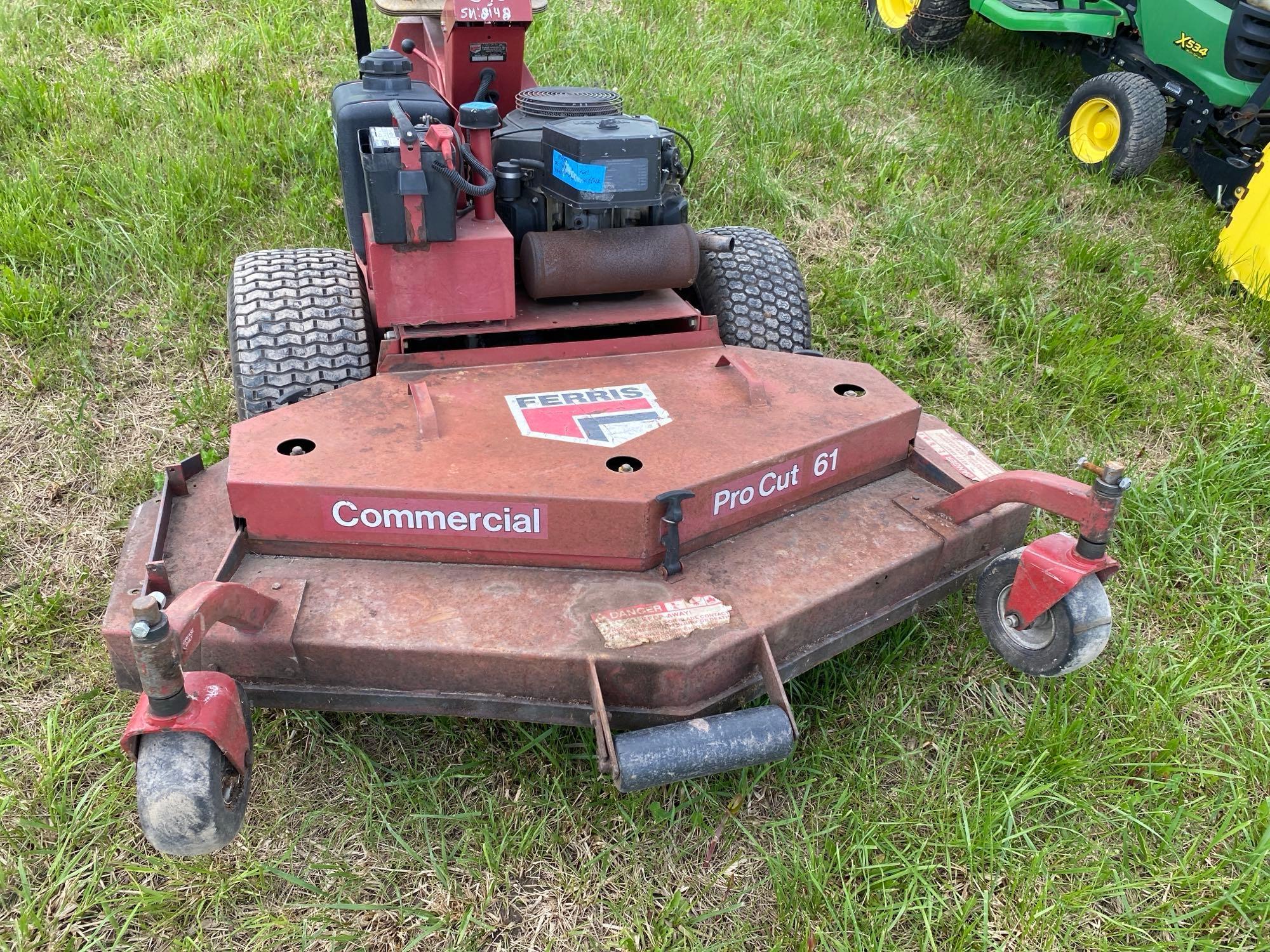 FERRIS PROCUT 61 COMMERCIAL MOWER SN-8148 powered by gas engine, equipped with 51in. Cutting deck,