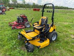 DEWALT Z160 COMMERCIAL MOWER SN:60019 powered by gas engine, equipped with 60in. Cutting deck, zero