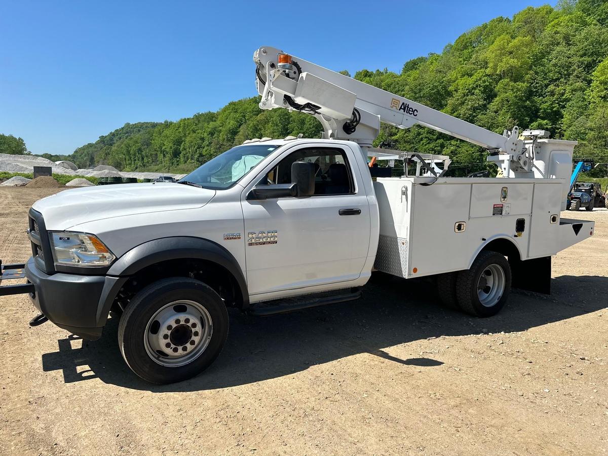 2016 DODGE 4500 BUCKET TRUCK VN:342997...powered by 6.4L Hemi gas engine, equipped with Allison