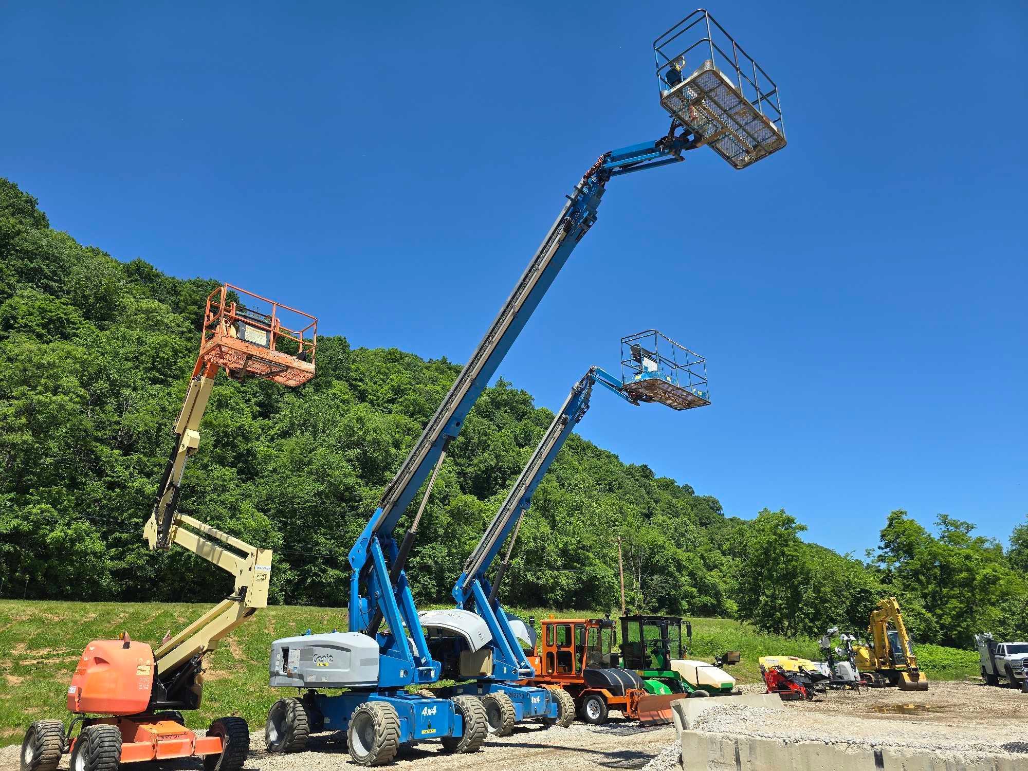 2014 GENIE S-85 BOOM LIFT SN:S8514-10666 4x4, powered by diesel engine, equipped with 85ft. Platform