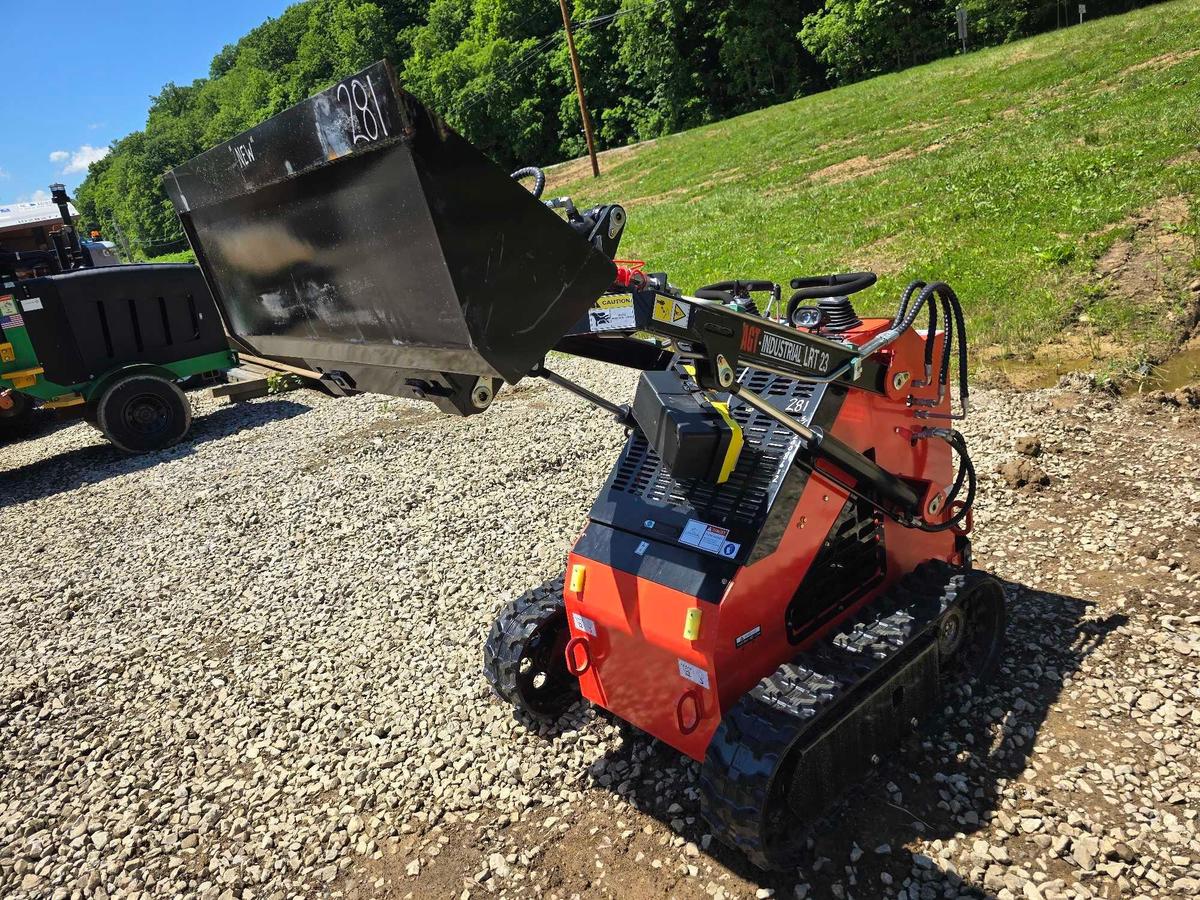 NEW AGT LRT23 MINI TRACK LOADER SN 2312008612 powered by Briggs & Stratton gas engine, 23HP, rubber