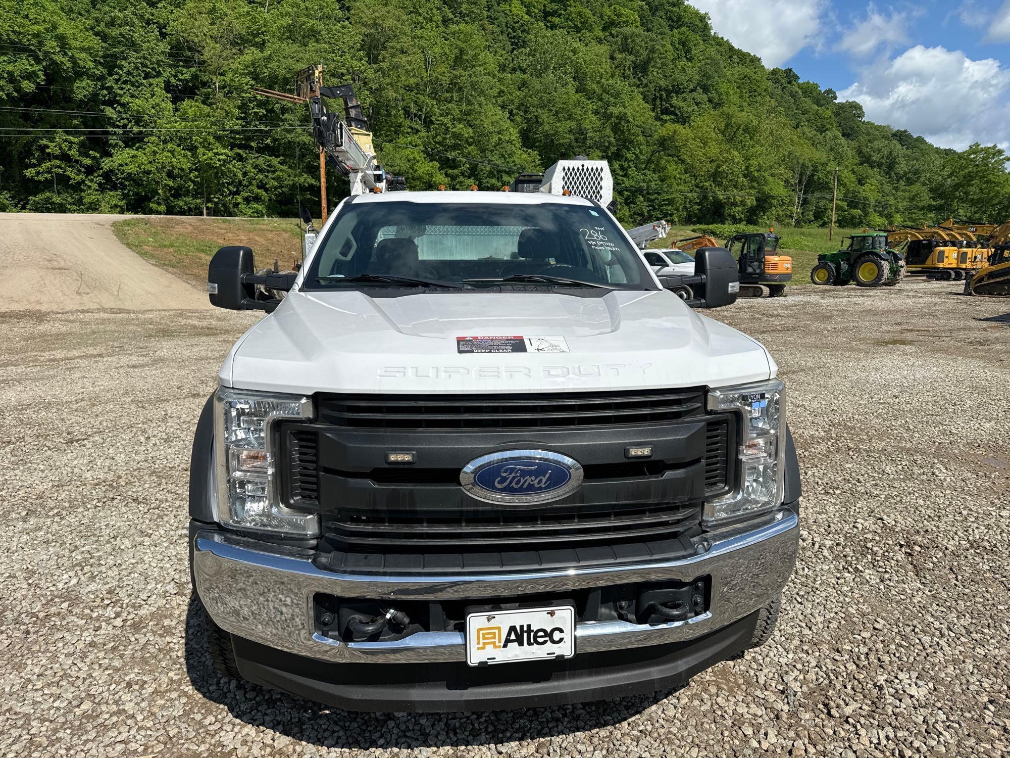 2019 FORD F550 SERVICE TRUCK VN:D97120 4x4, powered by Power stroke 6.7L V8 turbo diesel engine,