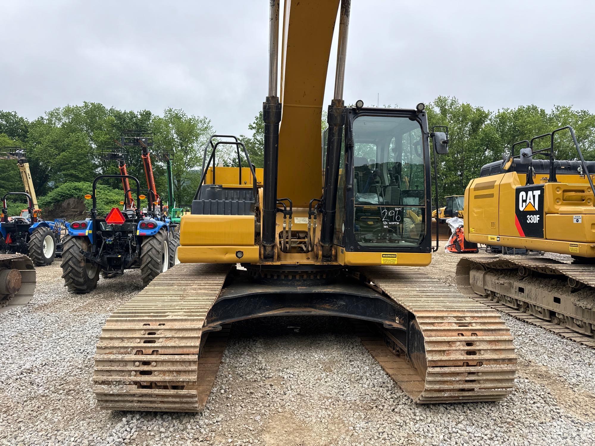 2019 CAT 330 HYDRAULIC EXCAVATOR SN:LHW00970 powered by Cat diesel engine, equipped with Cab, air,