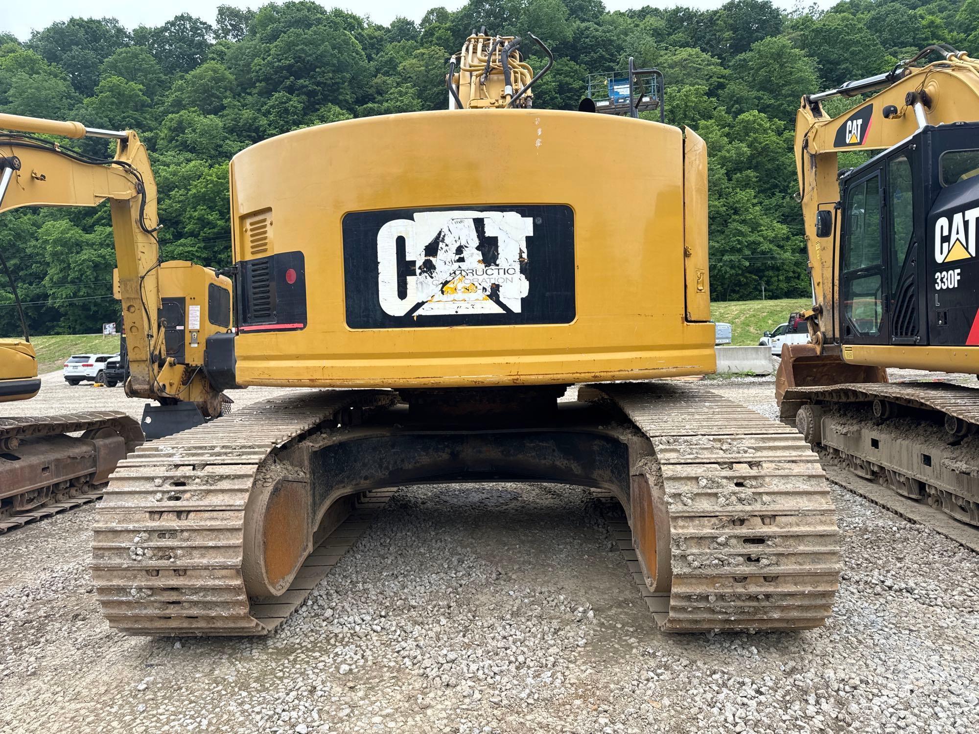CAT 328D HYDRAULIC EXCAVATOR SN:GTN00188 powered by Cat C7 diesel engine, equipped with Cab, air,