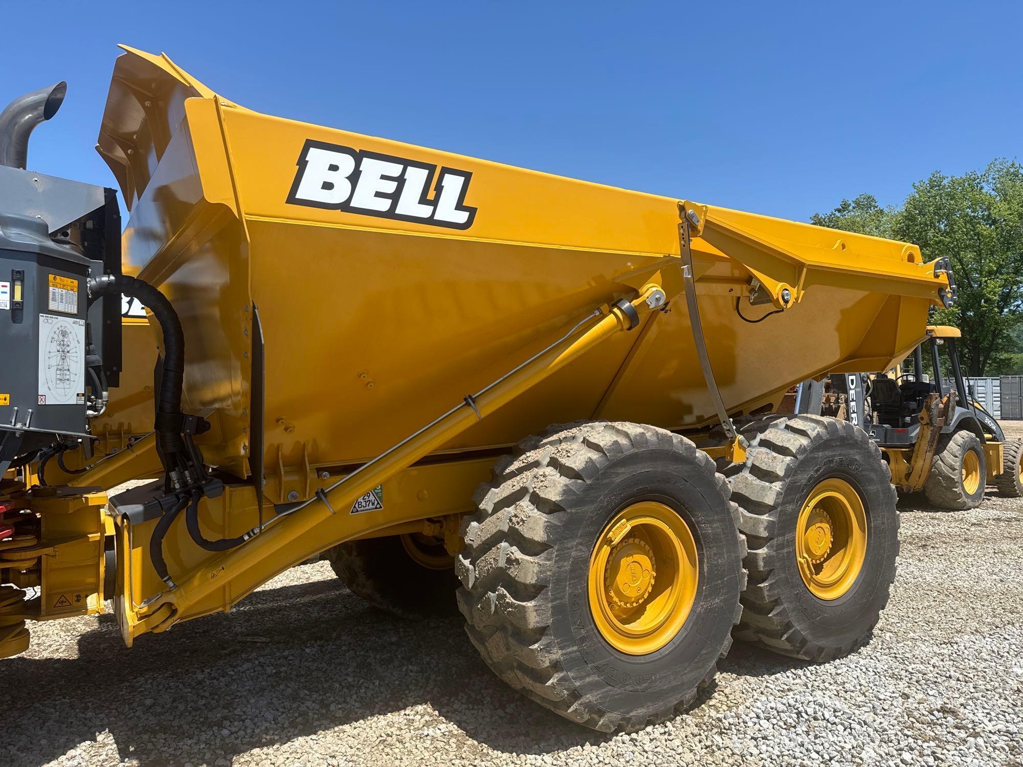 NEW BELL B30E ARTICULATED HAUL TRUCK SN 3411015 powered by diesel engine, equipped with Cab, air,