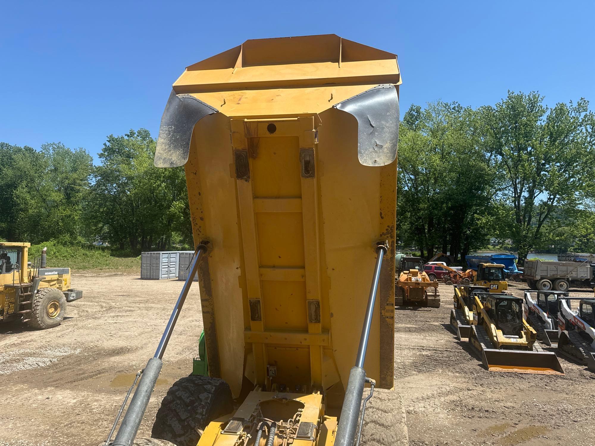 2018 CAT 745 ARTICULATED HAUL TRUCK SN:3T600388 6x6, powered by Cat C18 diesel engine, equipped with