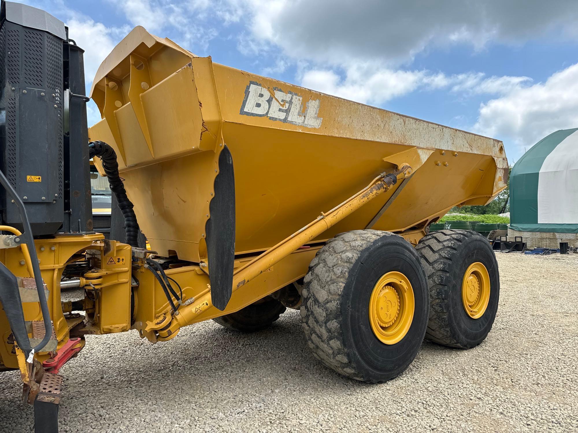 2015 BELL B35D ARTICULATED HAUL TRUCK SN:7405264 6x6, powered by diesel engine, equipped with Cab,