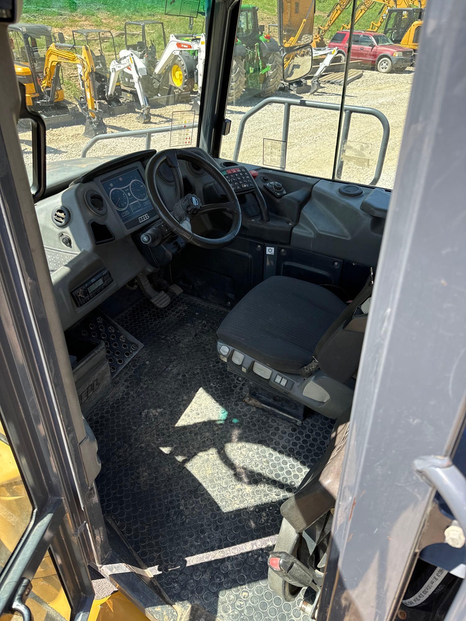 2017 BELL B30E ARTICULATED HAUL TRUCK SN:2007681 6x6, powered by diesel engine, equipped with Cab,