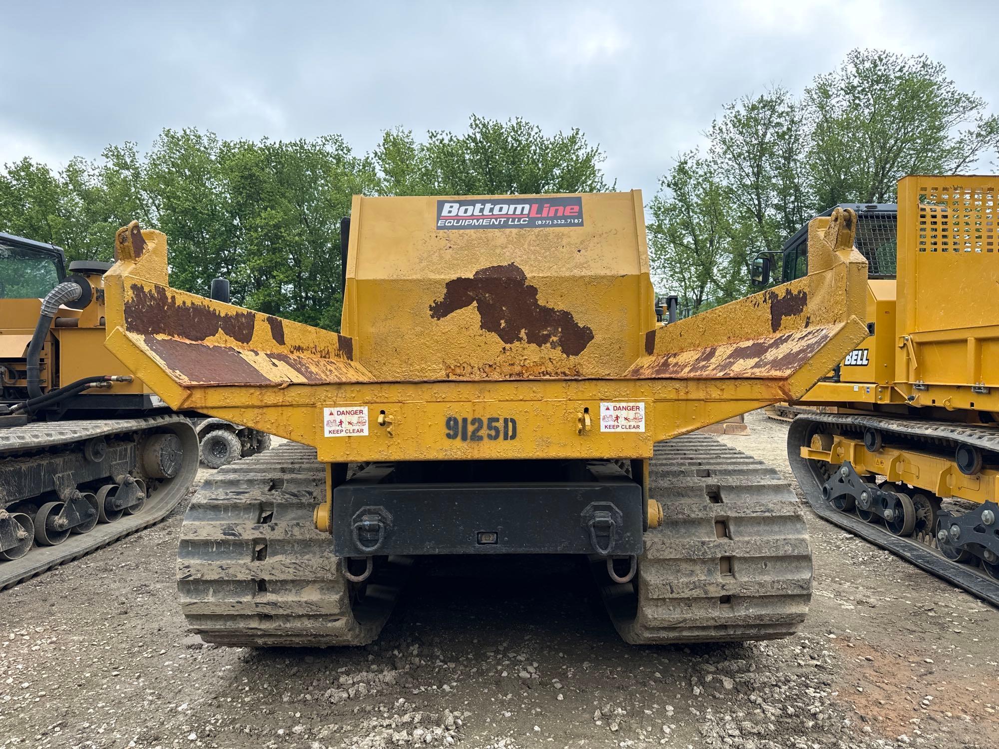 2019 MOROOKA MST2200VD CRAWLER CARRIER SN:A2202235 powered by Cat C7.1 diesel engine, equipped with