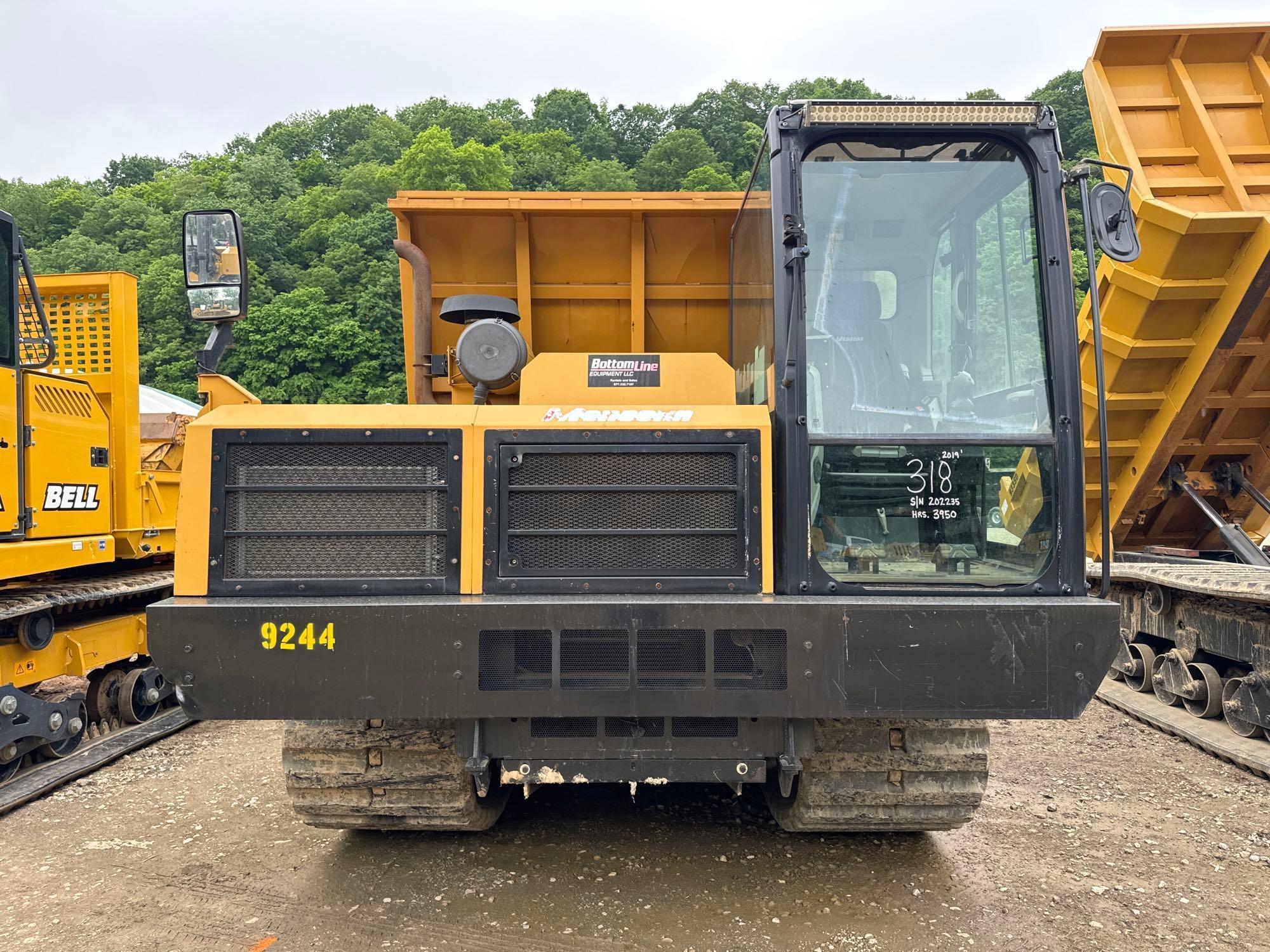 2019 MOROOKA MST2200VD CRAWLER CARRIER SN:A2202235 powered by Cat C7.1 diesel engine, equipped with