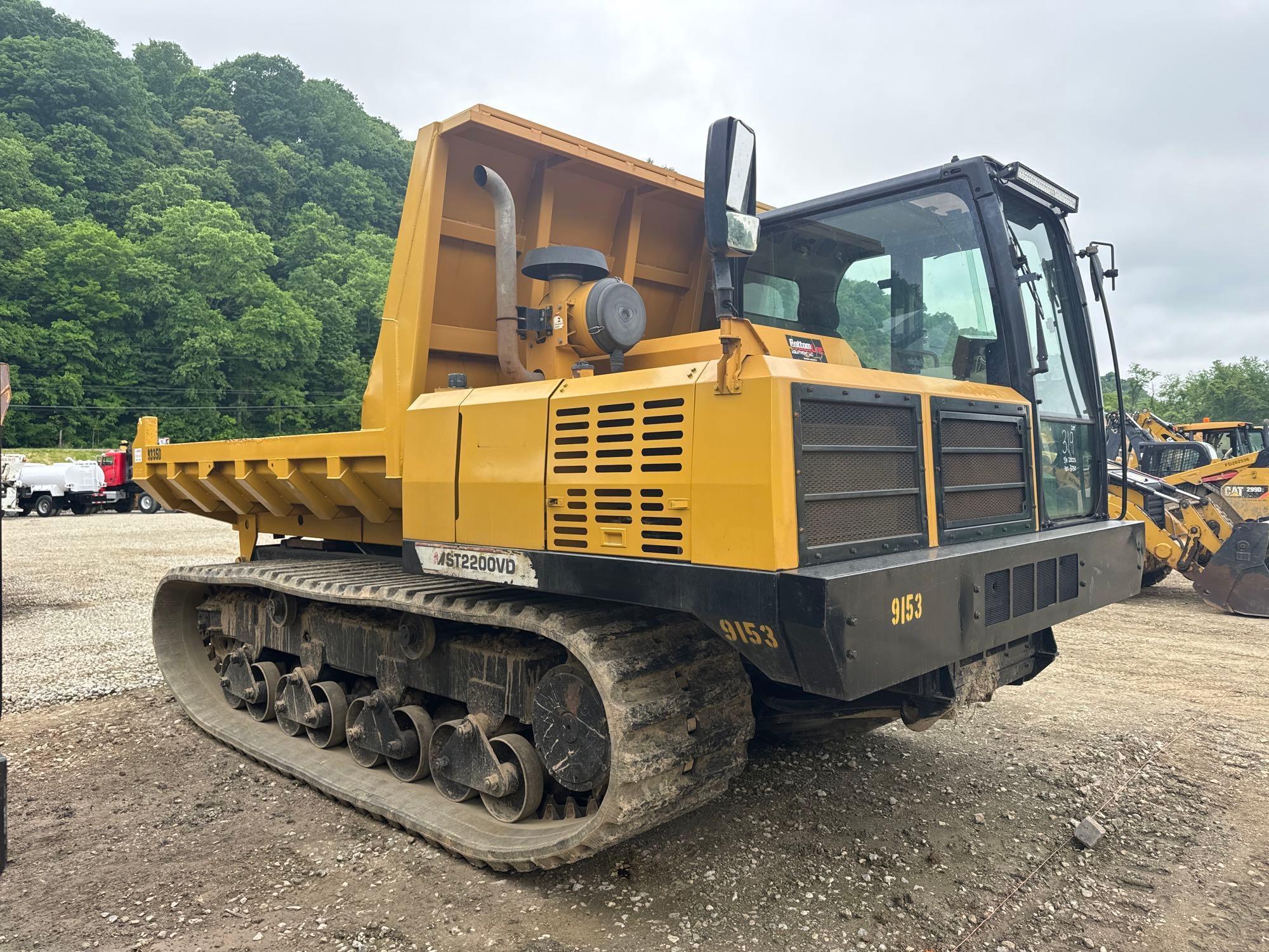 2019 MOROOKA MST2200VD CRAWLER CARRIER SN:A2202225 powered by Cat C7.1 diesel engine, equipped with