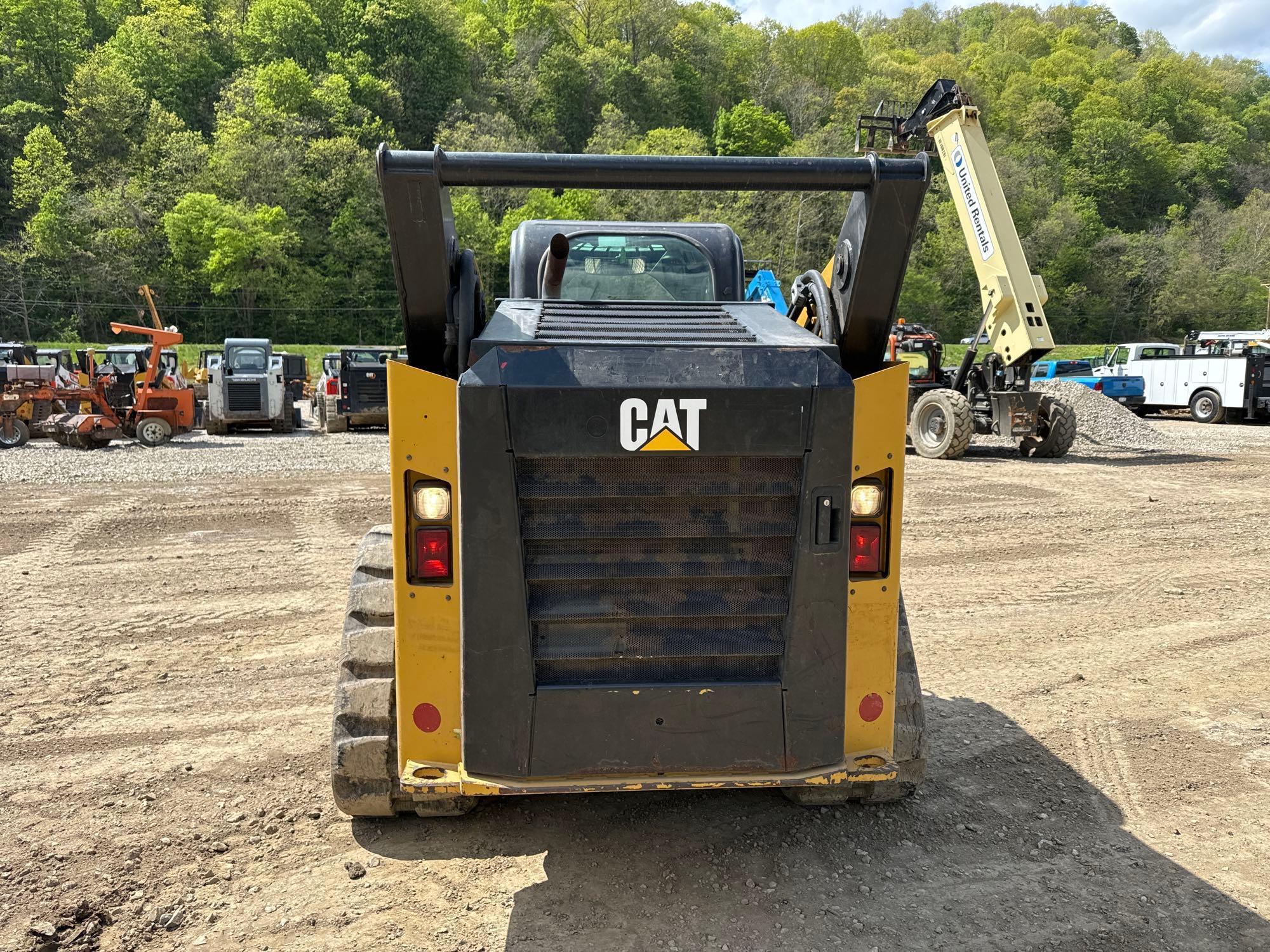 2017 CAT 299D2XPS RUBBER TRACKED SKID STEER SN:FD202726 powered by Cat diesel engine, equipped with